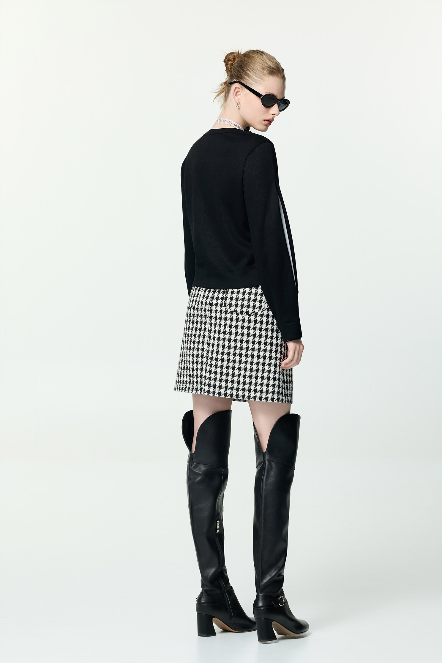 Front Graphic Print Long Sleeve TopFront Graphic Print Long Sleeve Top,Tops,Season (AW) Look,black tops