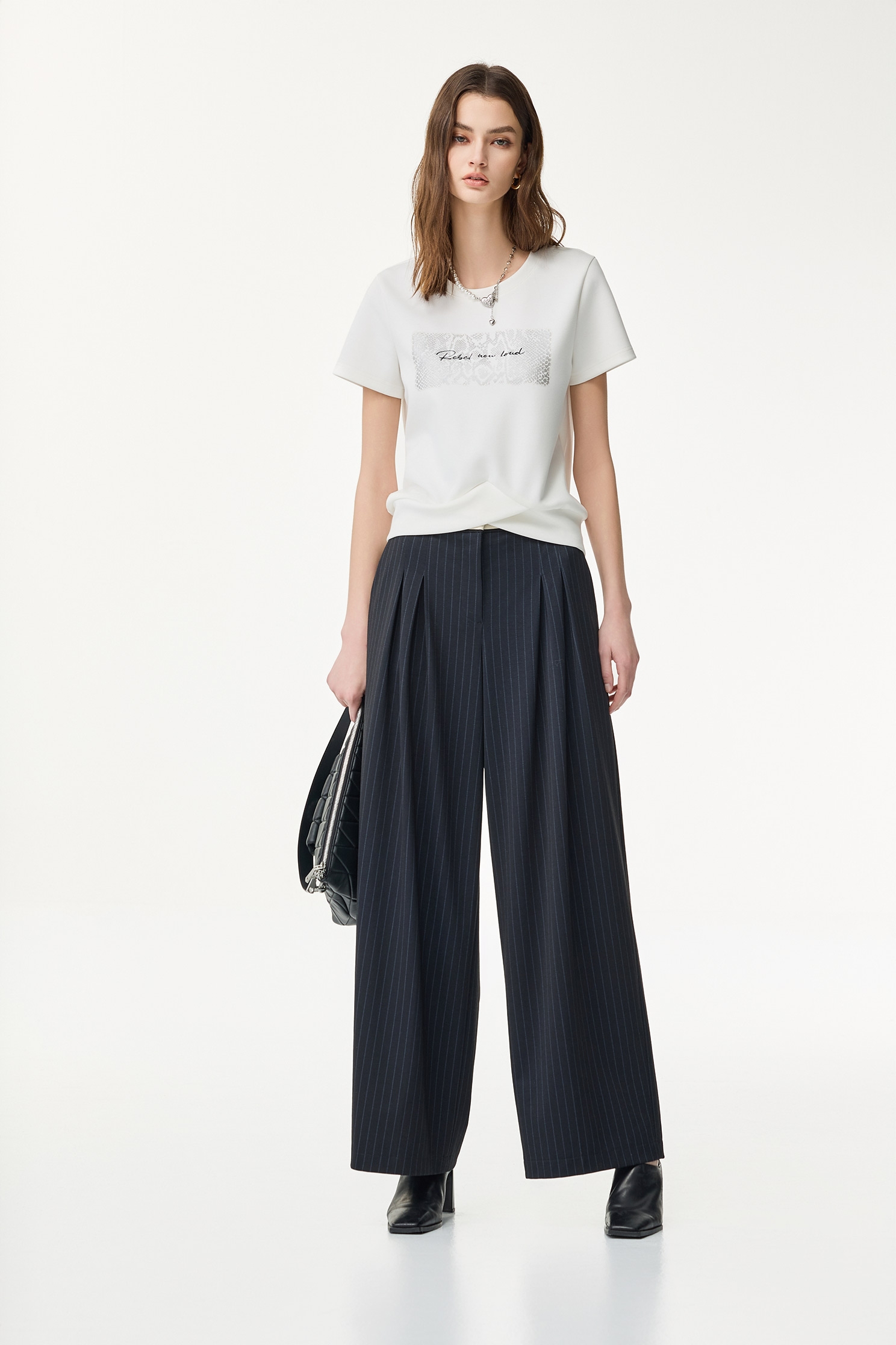 Front Slogan Cross Hem TeeFront Slogan Cross Hem Tee,T-shirts,Season (SS) Look,Embroidered