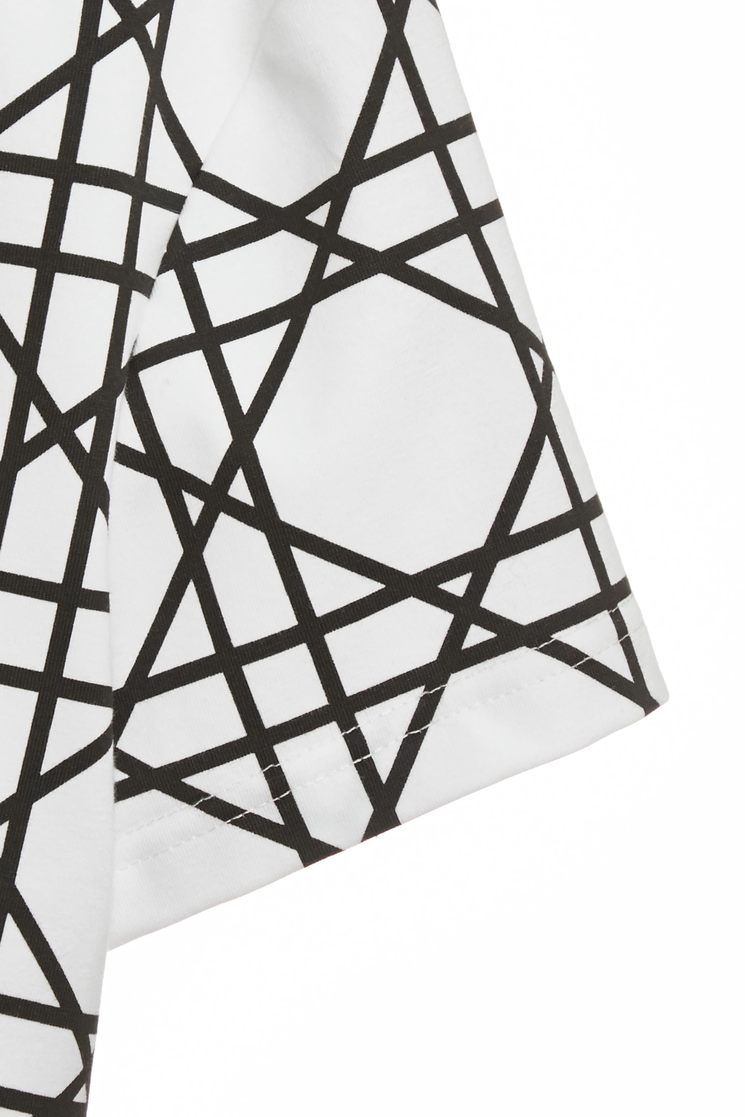 Short Sleeve Geomatric Print TeeShort Sleeve Geomatric Print Tee