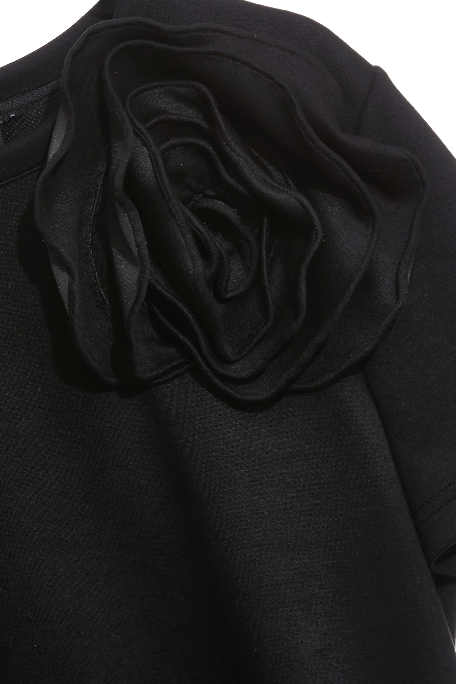 3-D Floral Brooch Short Sleeve Tee3-D Floral Brooch Short Sleeve Tee,Office Looks,Tops,Season (SS) Look,Valentine,black tops