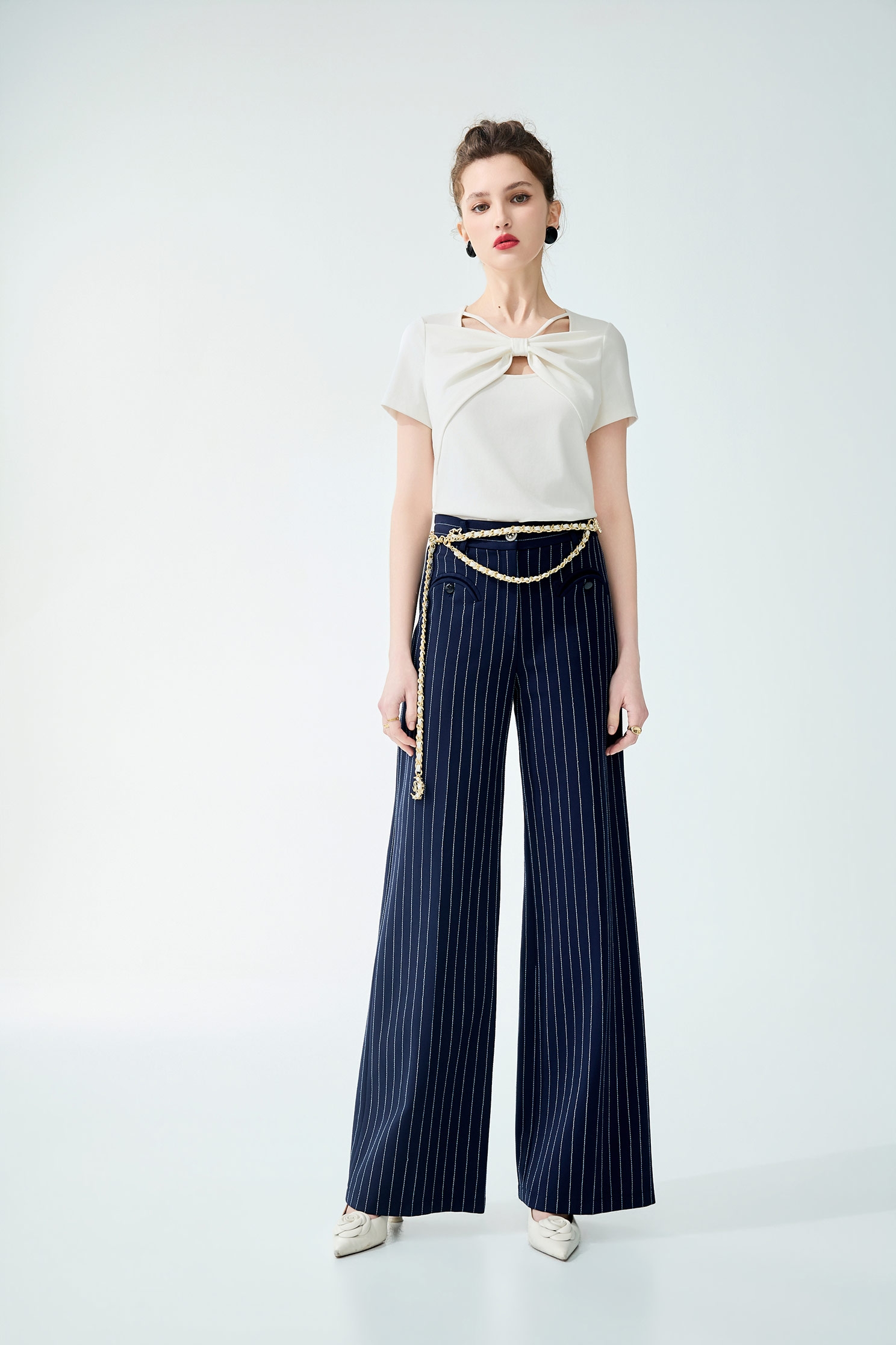 Front Bow Neckline Short Sleeve TeeFront Bow Neckline Short Sleeve Tee,Tops,Season (SS) Look,White tops,bows