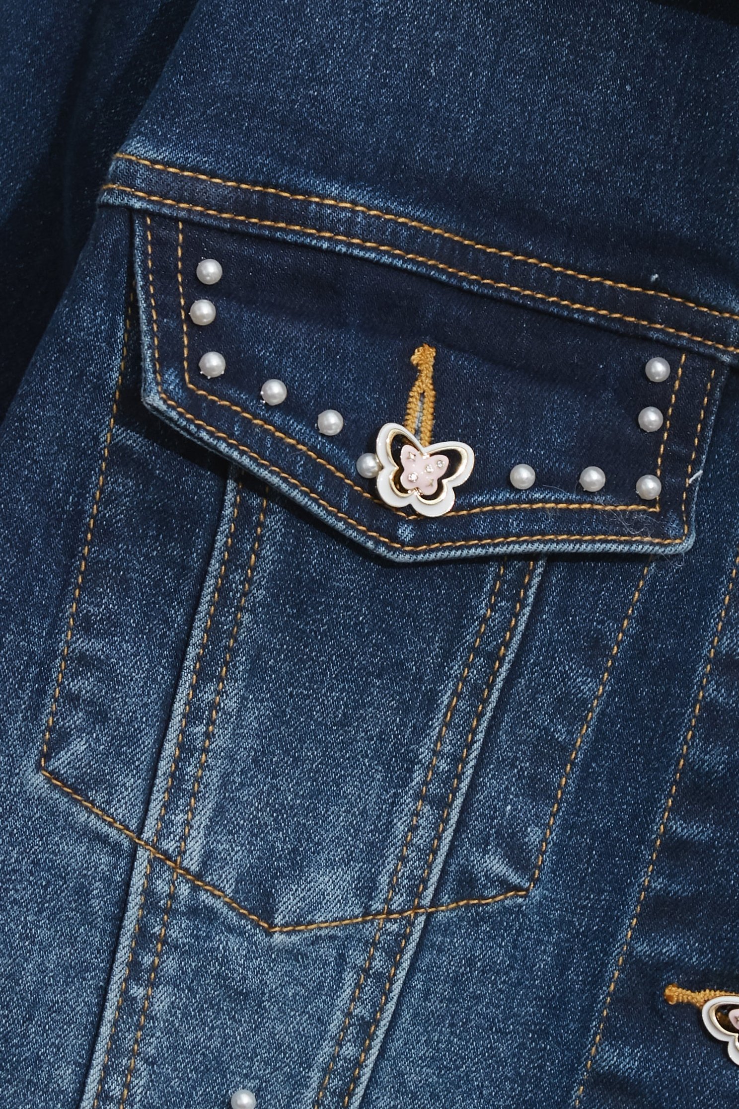 Floral Embroidery Denim JacketFloral Embroidery Denim Jacket,Jackets,Embroidered,Outerwear,Denim,Denim Jackets,pearl,Season (AW) Look