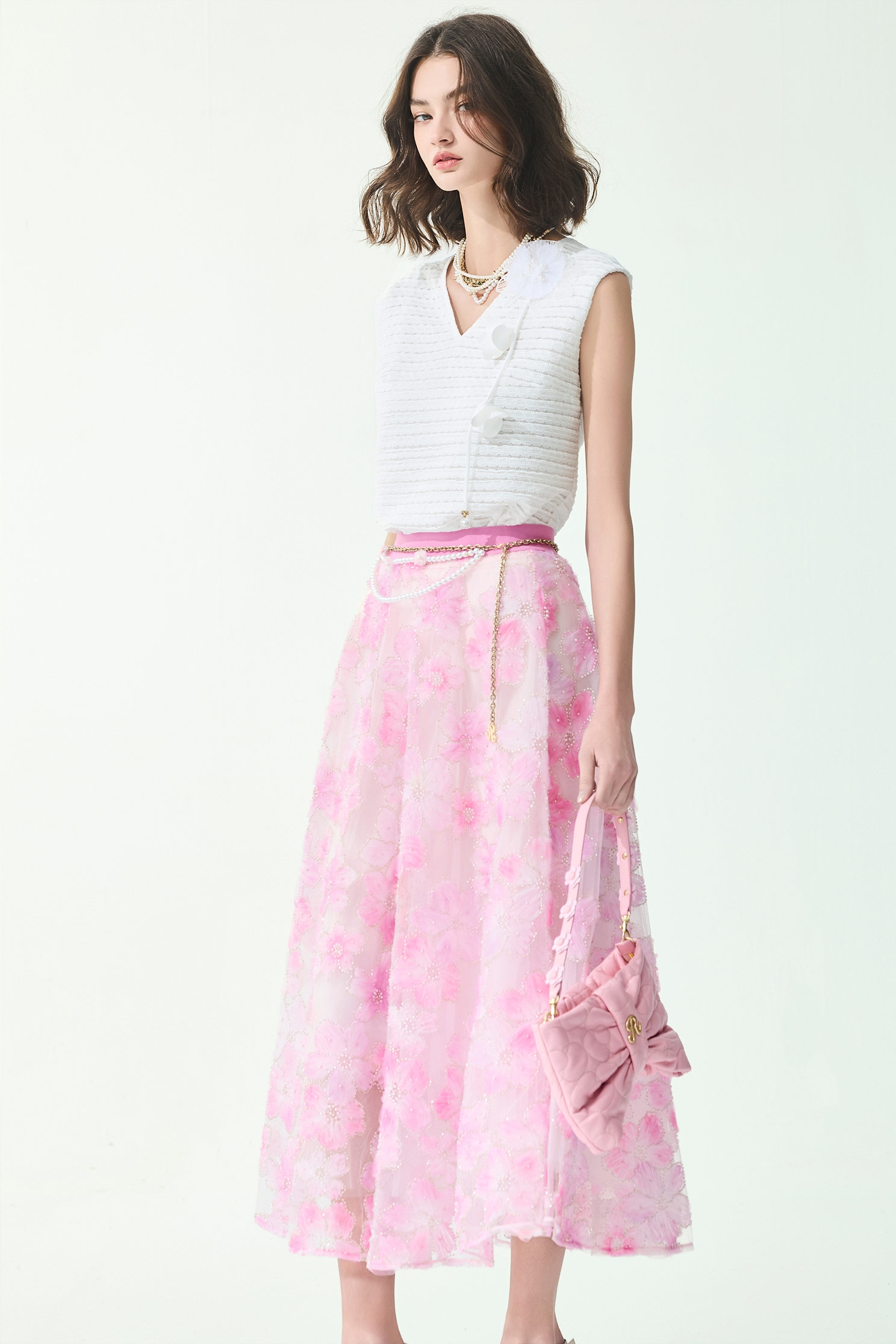3-D Floral Pearl Detail Mesh Skirt3-D Floral Pearl Detail Mesh Skirt,Season (SS) Look,Mesh fabric,Midi skirts
