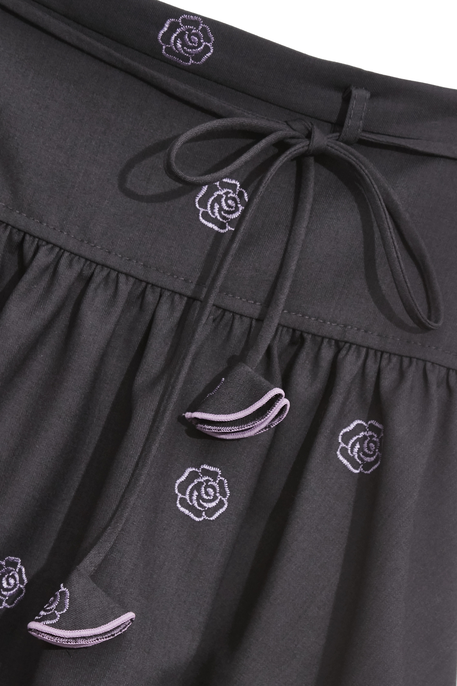 Embroidery Rose Double Layer SkirtEmbroidery Rose Double Layer Skirt,Embroidered,Mini skirts,Season (AW) Look