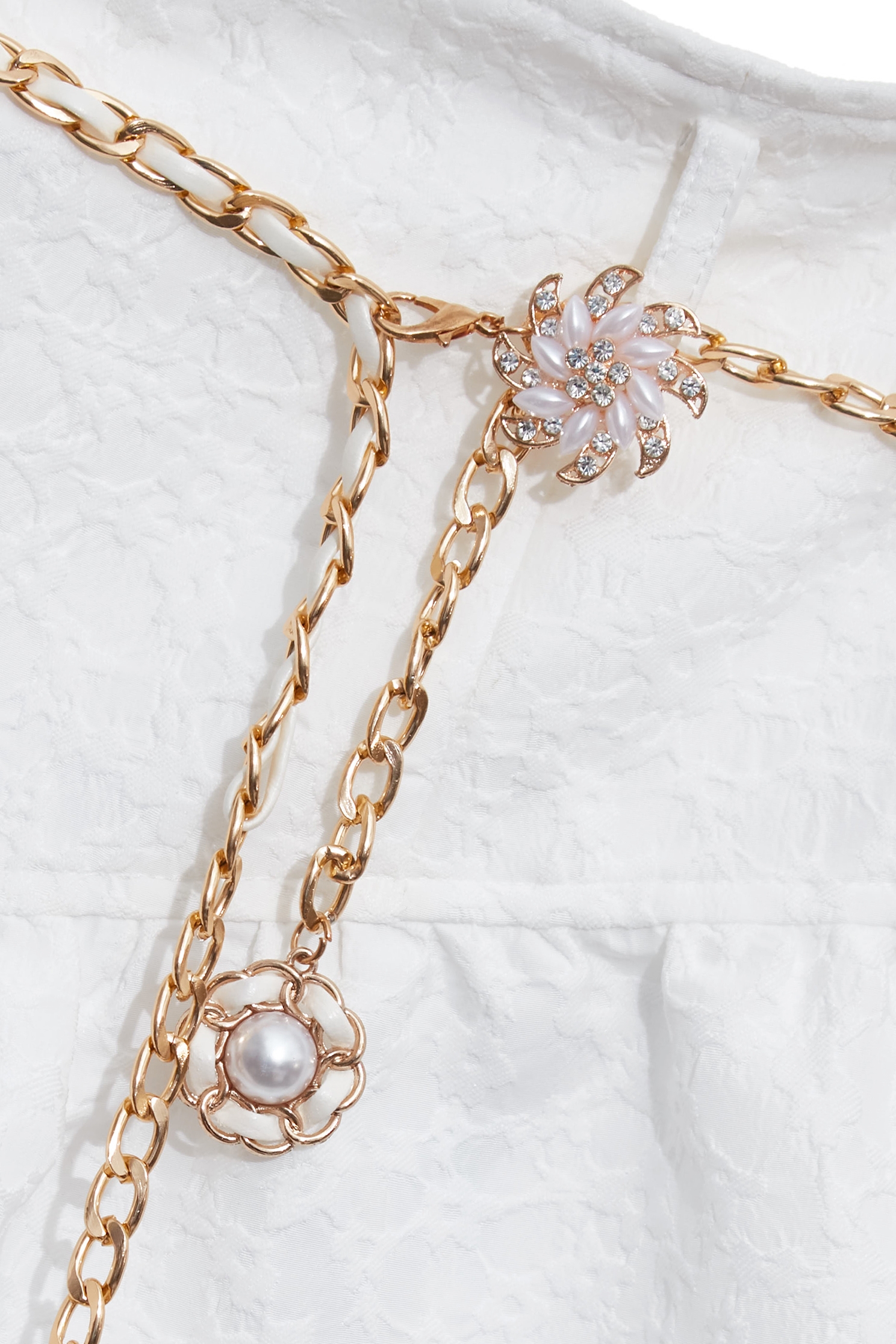 Embossed Floral Detail High Waist ShortsEmbossed Floral Detail High Waist Shorts,Season (SS) Look,White pants,Shorts,pants