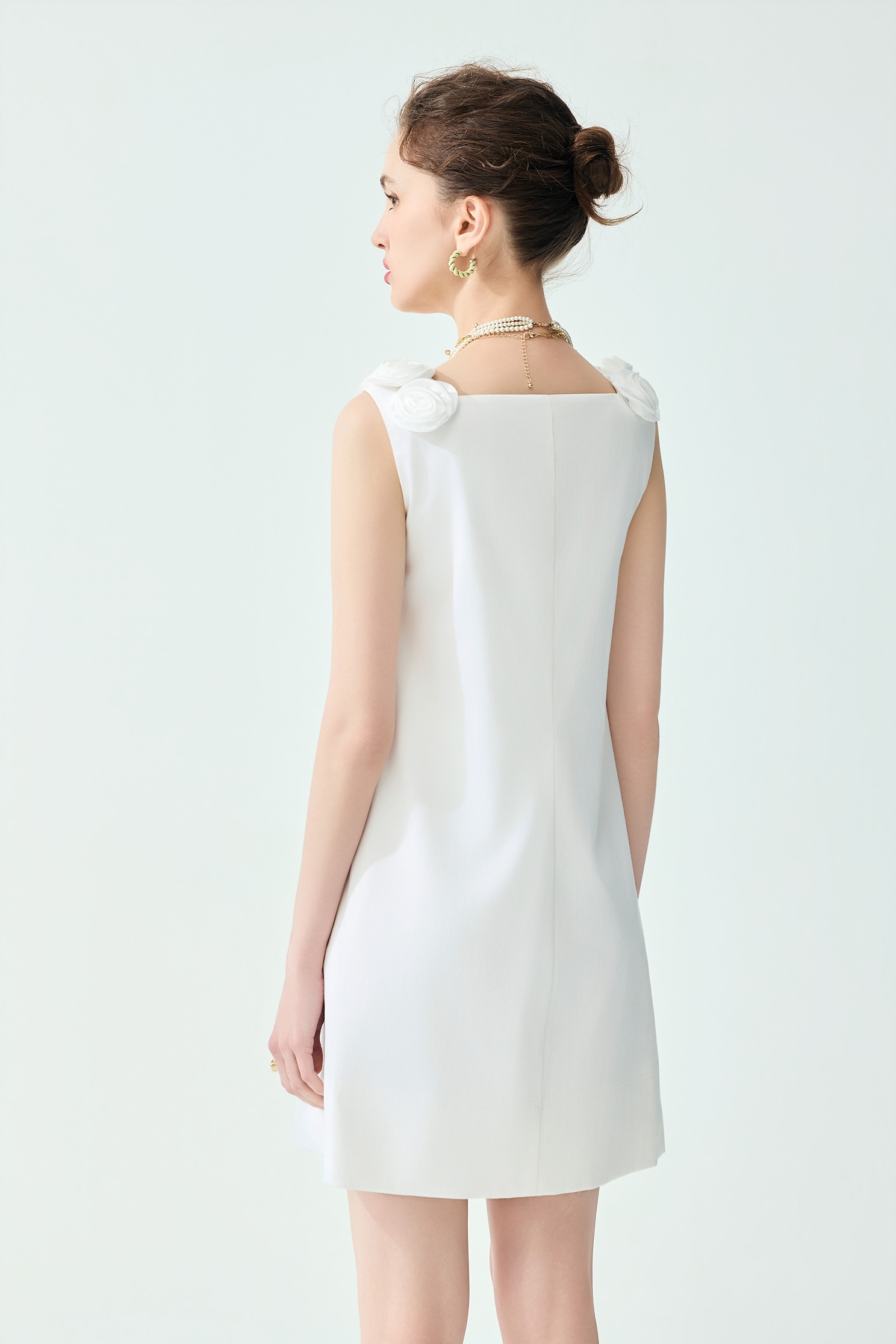 3-D Floral Detail Sleeveless Dress,Dresses,Season (SS) Look,White dresses