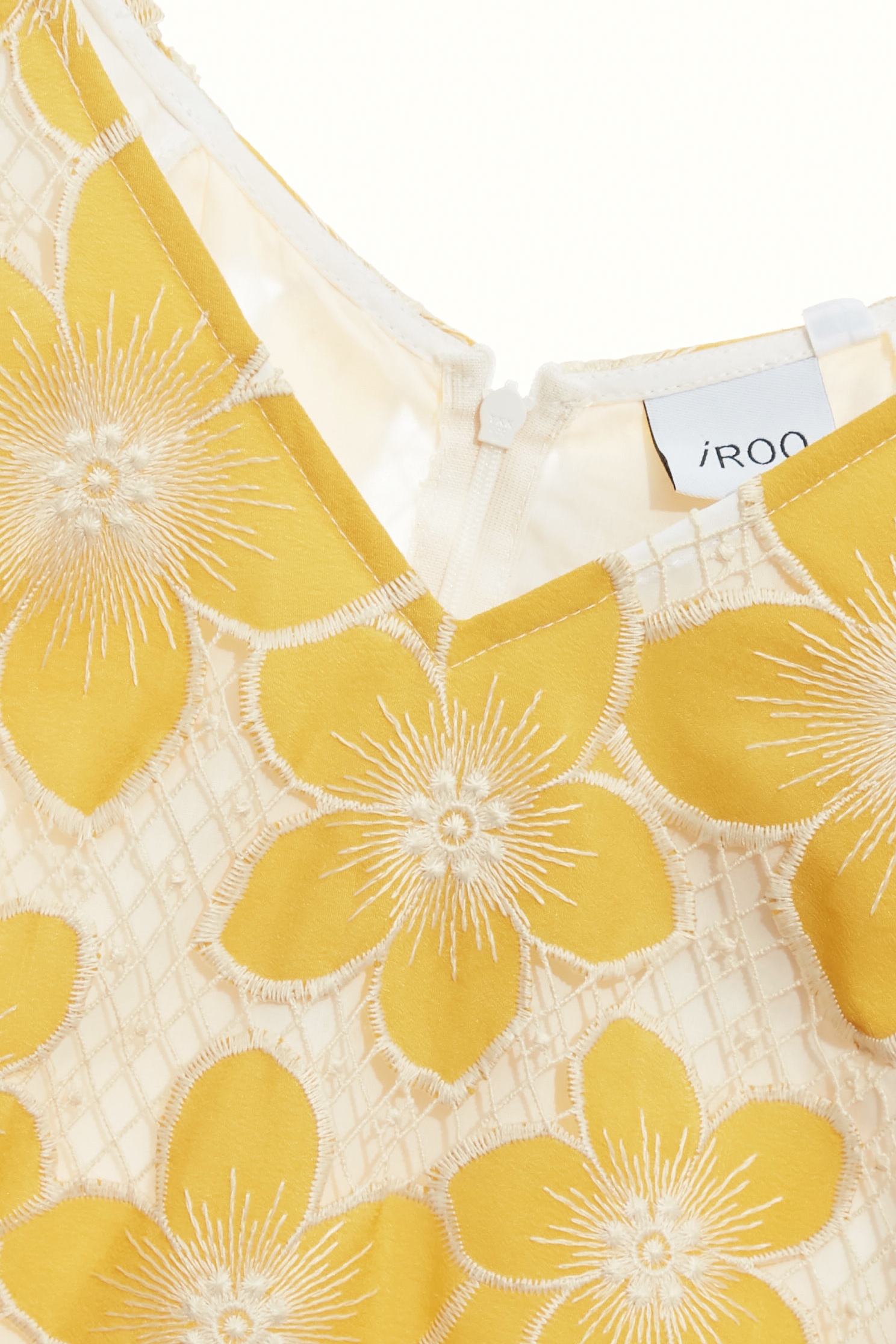 Puff Sleeve Floral Embroidery DressPuff Sleeve Floral Embroidery Dress,V-neck dresses,Embroidered,Season (SS) Look