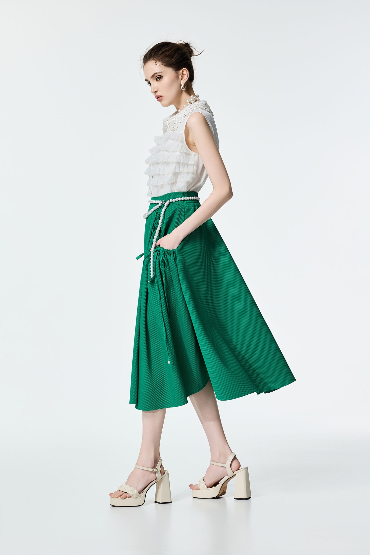 Tiered Organza Pleated Detail VestTiered Organza Pleated Detail Vest,sleeveless tops,Office Looks,Tops,Season (SS) Look,sleeveless tops,pearl,City Feminine,Valentine,sleeveless tops