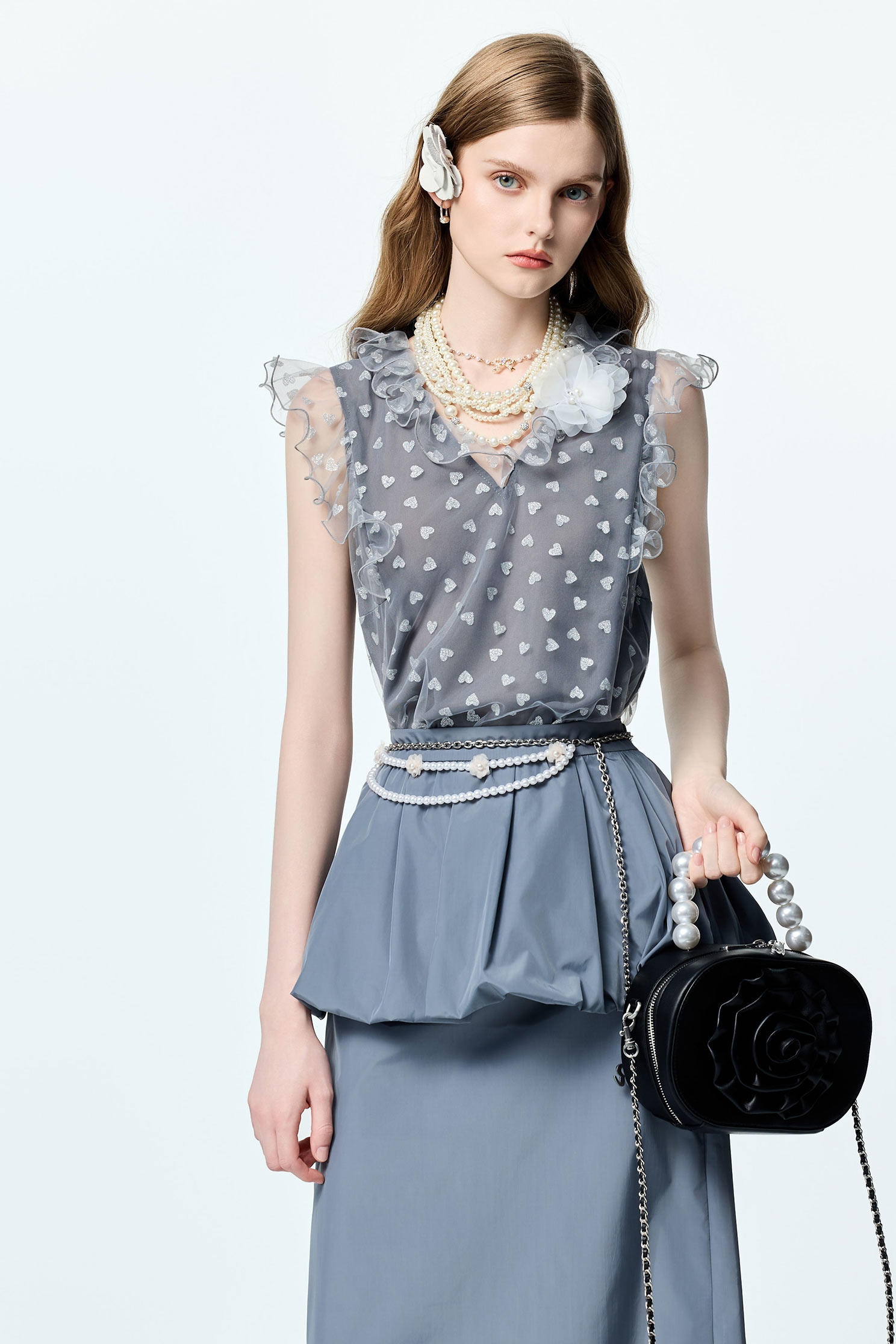 Heart Pattern Ruffle Trim Detail VestHeart Pattern Ruffle Trim Detail Vest,V-Neck T shirts,sleeveless tops,Office Looks,Tops,sleeveless tops,Season (AW) Look,Valentine,sleeveless tops,upperclass