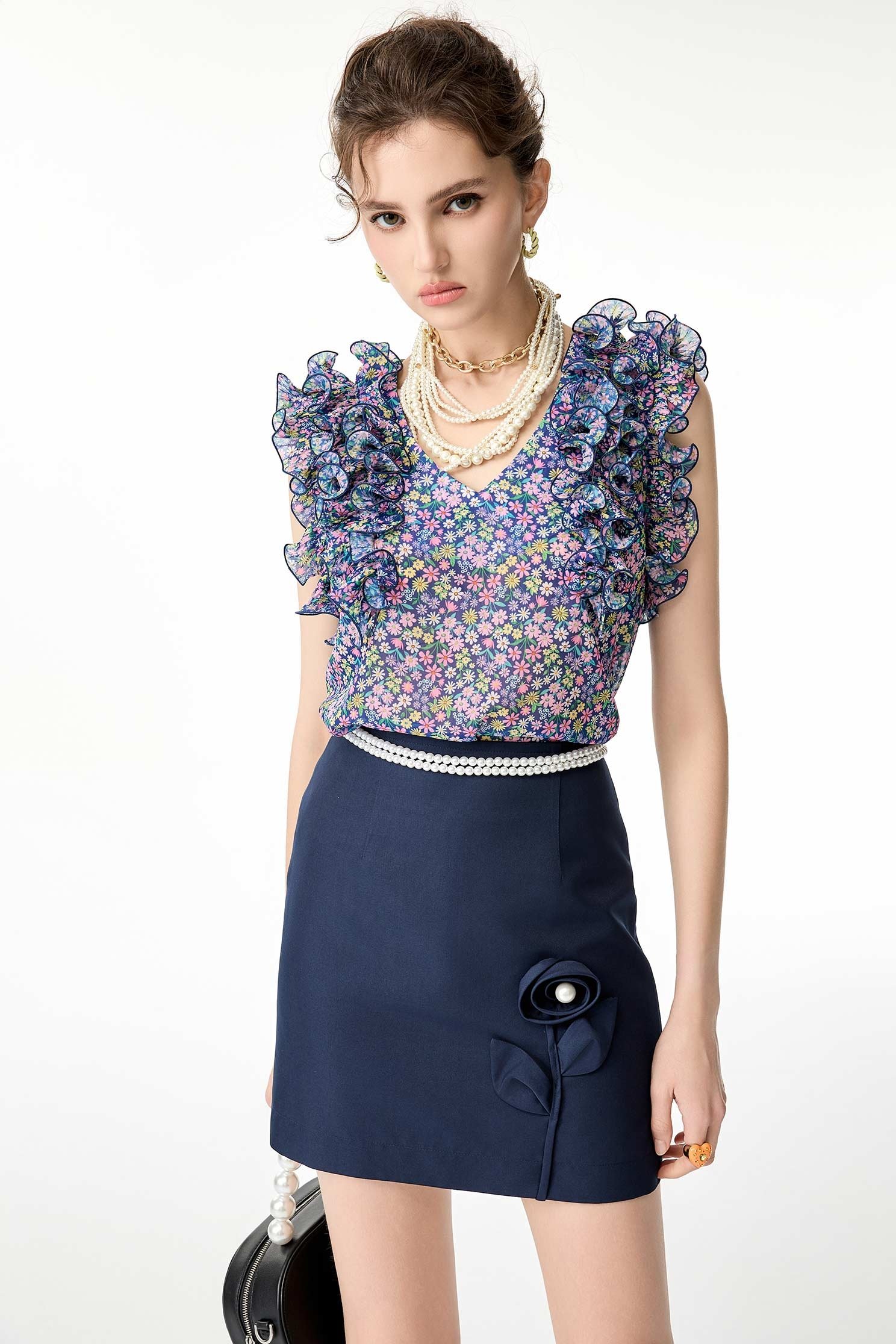 Floral Print Ruffle Detail VestFloral Print Ruffle Detail Vest,V-Neck T shirts,sleeveless tops,Tops,Season (SS) Look,sleeveless tops,Chiffon