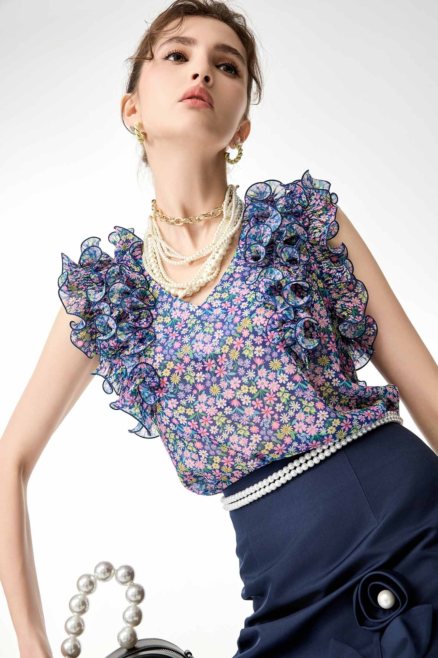 Floral Print Ruffle Detail VestFloral Print Ruffle Detail Vest,V-Neck T shirts,sleeveless tops,Tops,Season (SS) Look,sleeveless tops,Chiffon