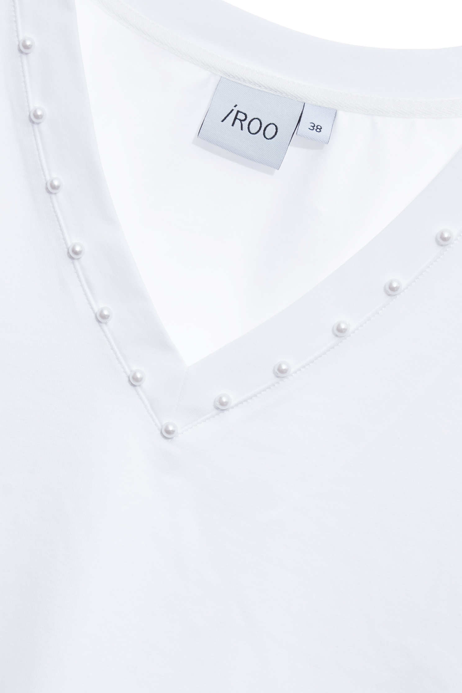 V-neck Tee with 3-D Rose Sleeve DetailV-neck Tee with 3-D Rose Sleeve Detail,Tops,Season (SS) Look,pearl,White tops