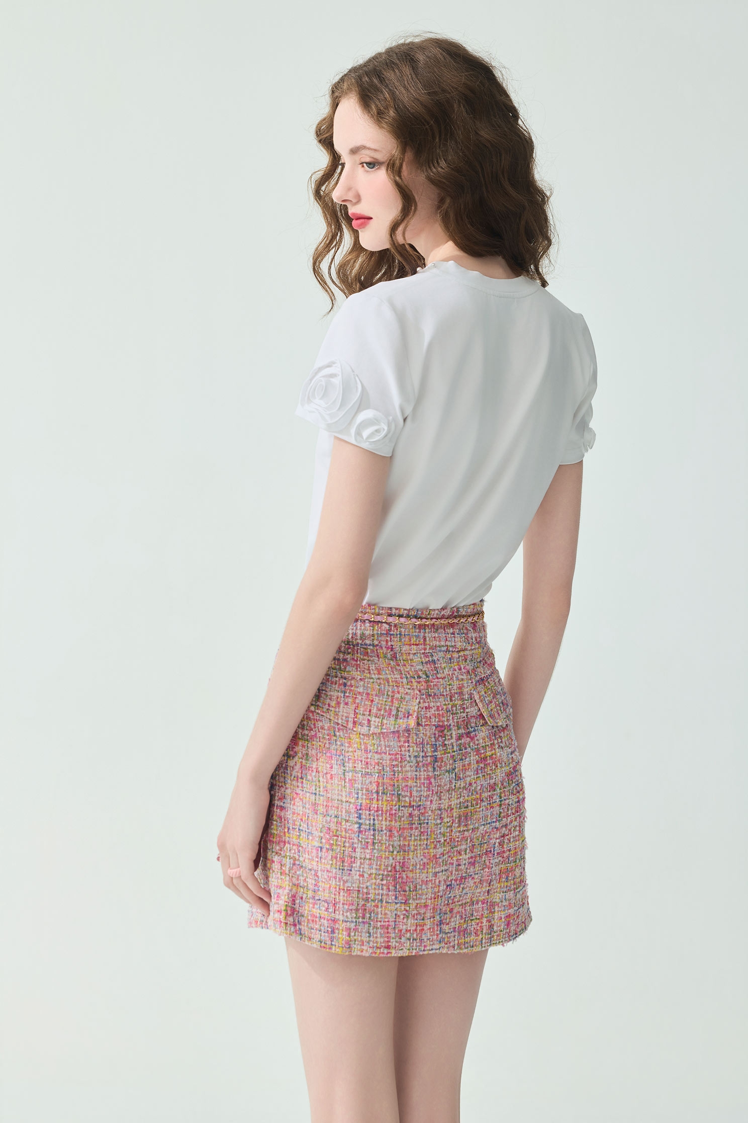 V-neck Tee with 3-D Rose Sleeve DetailV-neck Tee with 3-D Rose Sleeve Detail,Tops,Season (SS) Look,pearl,White tops