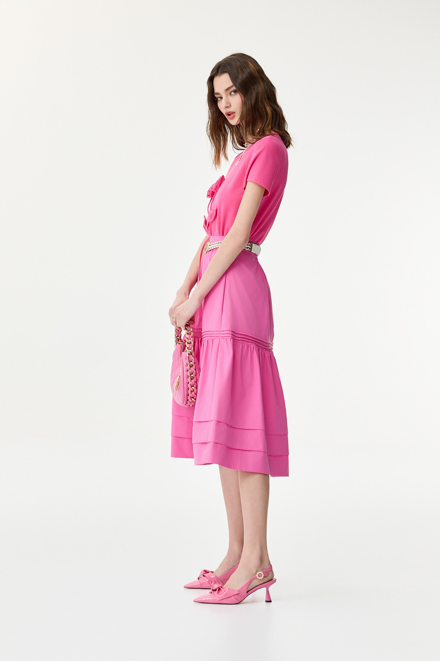 3-D Floral Detail Short Sleeve Tee3-D Floral Detail Short Sleeve Tee,T-shirts,Tops,Season (SS) Look