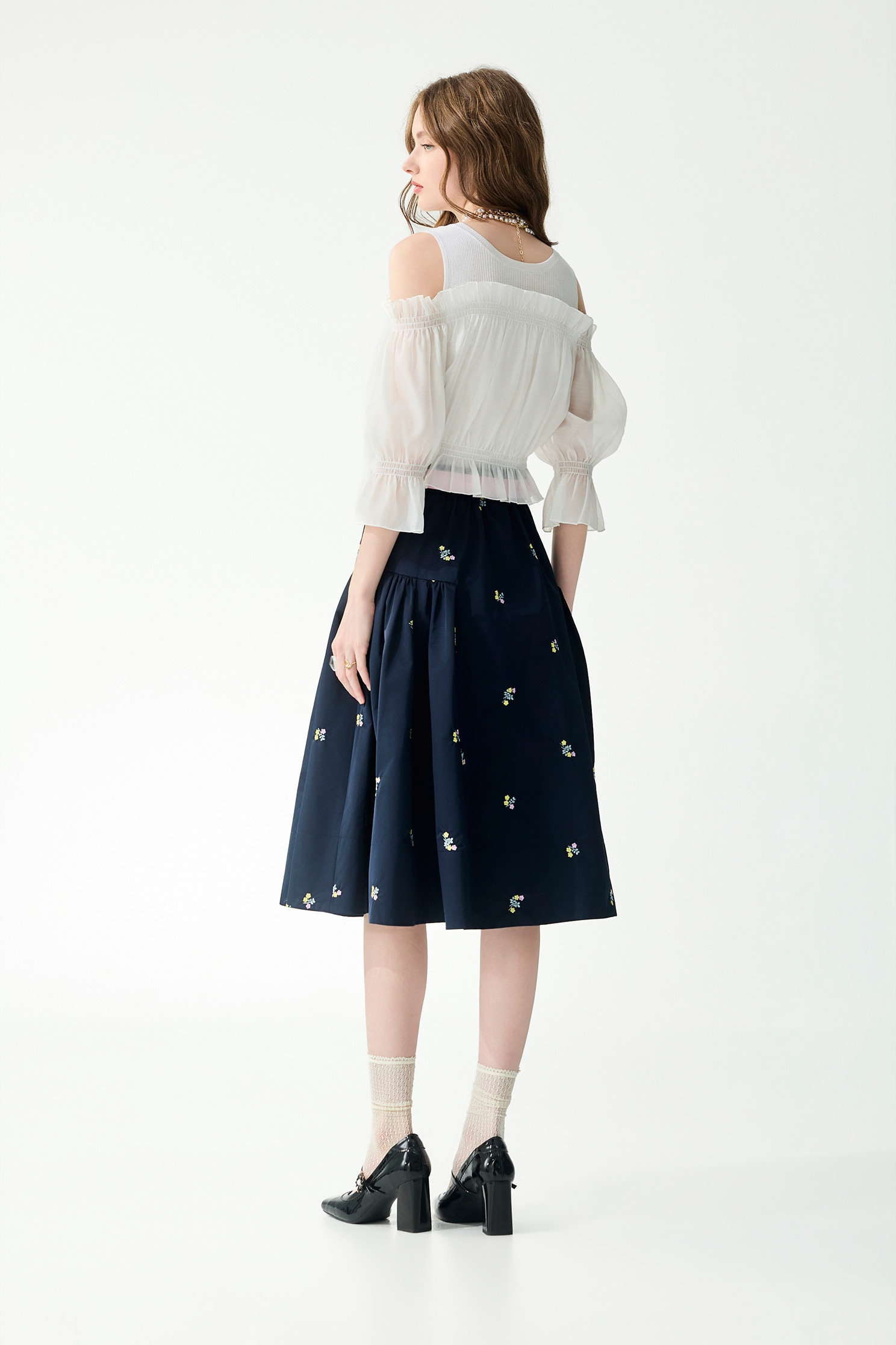 Cold Shoulder Front Bow Detail TopCold Shoulder Front Bow Detail Top,Tops,Season (SS) Look,White tops,bows,Knitted,Knitted tops