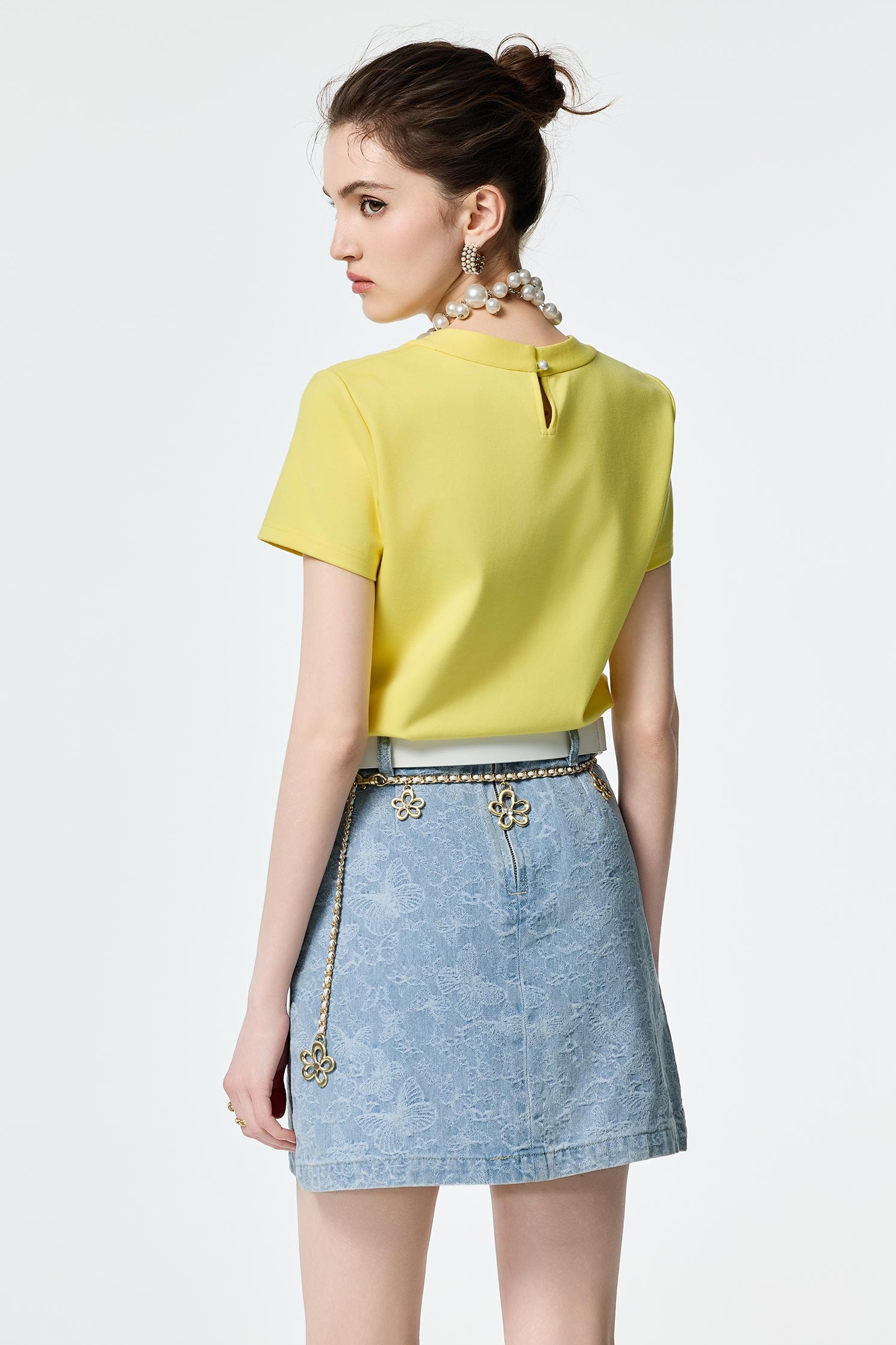 Short Sleeve Neckline Hollow Out TeeShort Sleeve Neckline Hollow Out Tee,T-shirts,Tops,Season (SS) Look,pearl,City Feminine,Valentine,upperclass