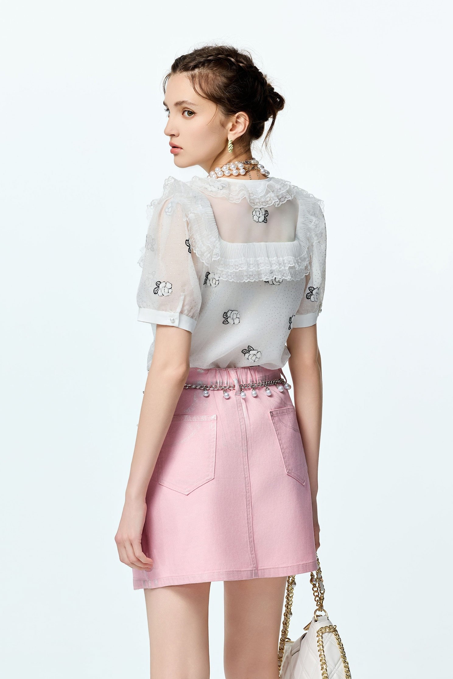 Lace Detail Floral Graphic TopLace Detail Floral Graphic Top,Office Looks,Tops,Embroidered tops,pearl,Season (AW) Look,Valentine,Embroidered,blossoms,Lace