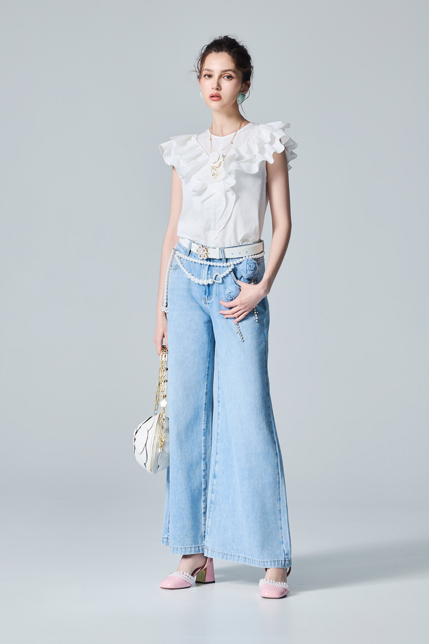 Rose Brooch Double Layer Ruffle TopRose Brooch Double Layer Ruffle Top,sleeveless tops,Tops,pearl,White tops,Season (AW) Look,sleeveless tops