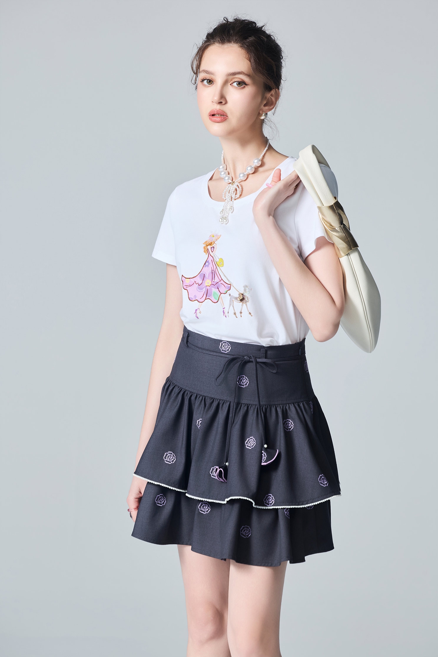 Front Graphic Print Short Sleeve TeeFront Graphic Print Short Sleeve Tee,Dresses,Tops,Embroidered,White tops,Season (AW) Look