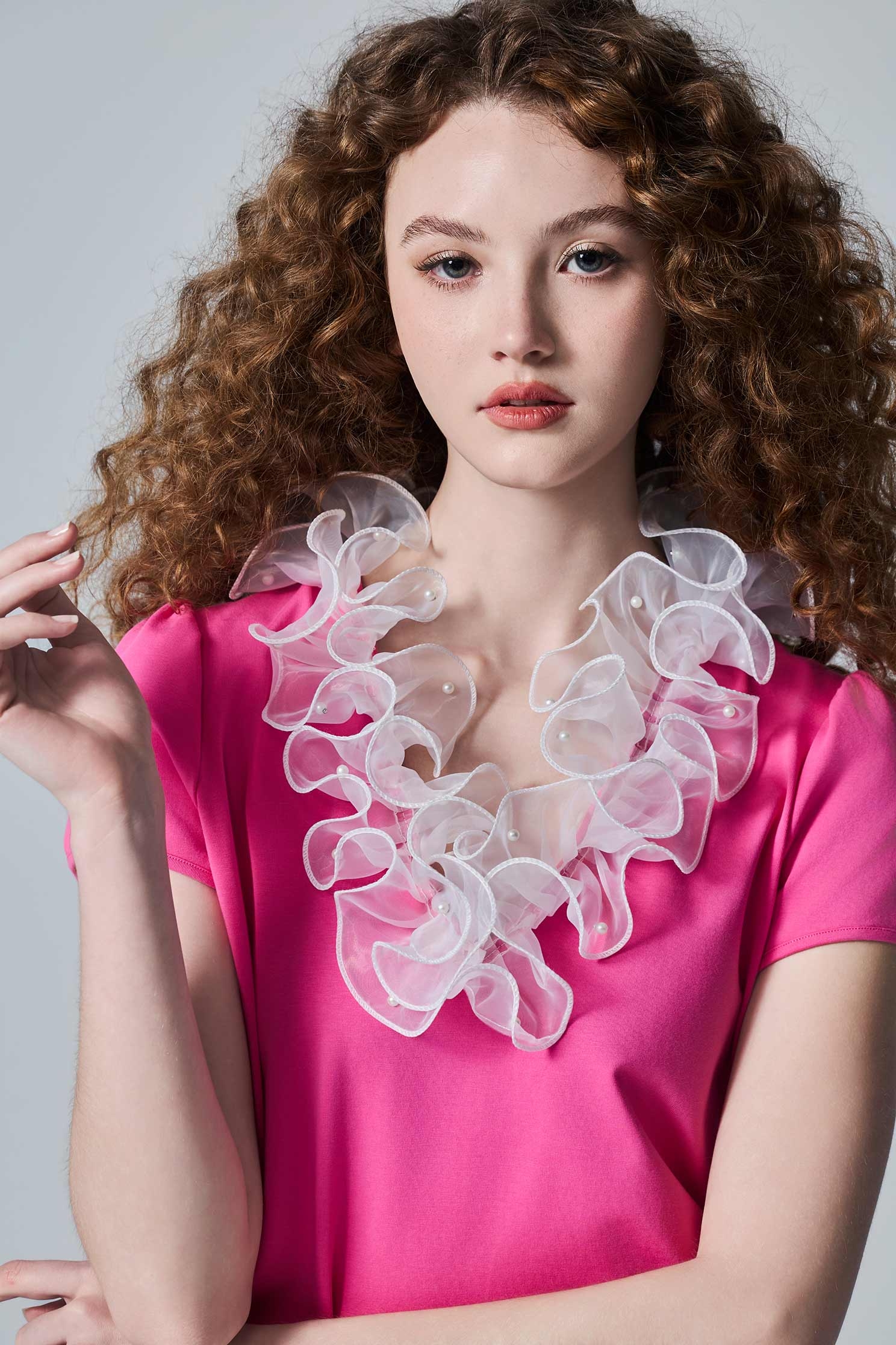 Organza Ruffle Collar Short Sleeve TeeOrganza Ruffle Collar Short Sleeve Tee,Tops,Season (AW) Look