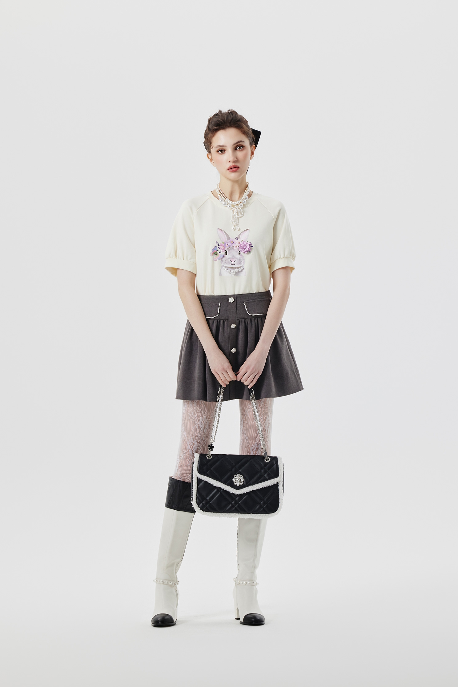 Rabbit Graphic Short Sleeve TopRabbit Graphic Short Sleeve Top,Tops,pearl,Season (AW) Look,Necklaces