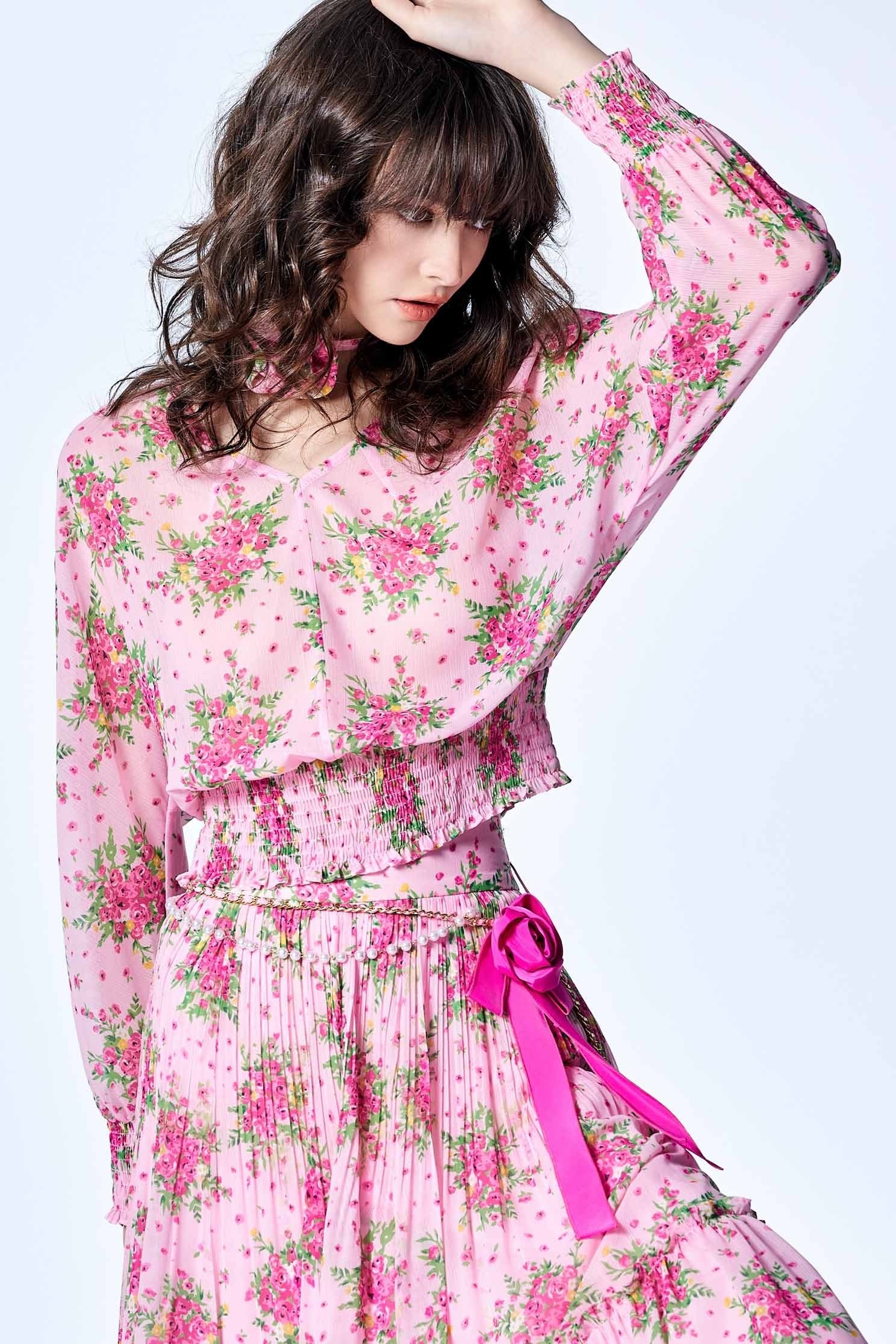 Floral Print V-neck Chiffon TopFloral Print V-neck Chiffon Top,V-Neck T shirts,Tops,Embroidered,Chiffon