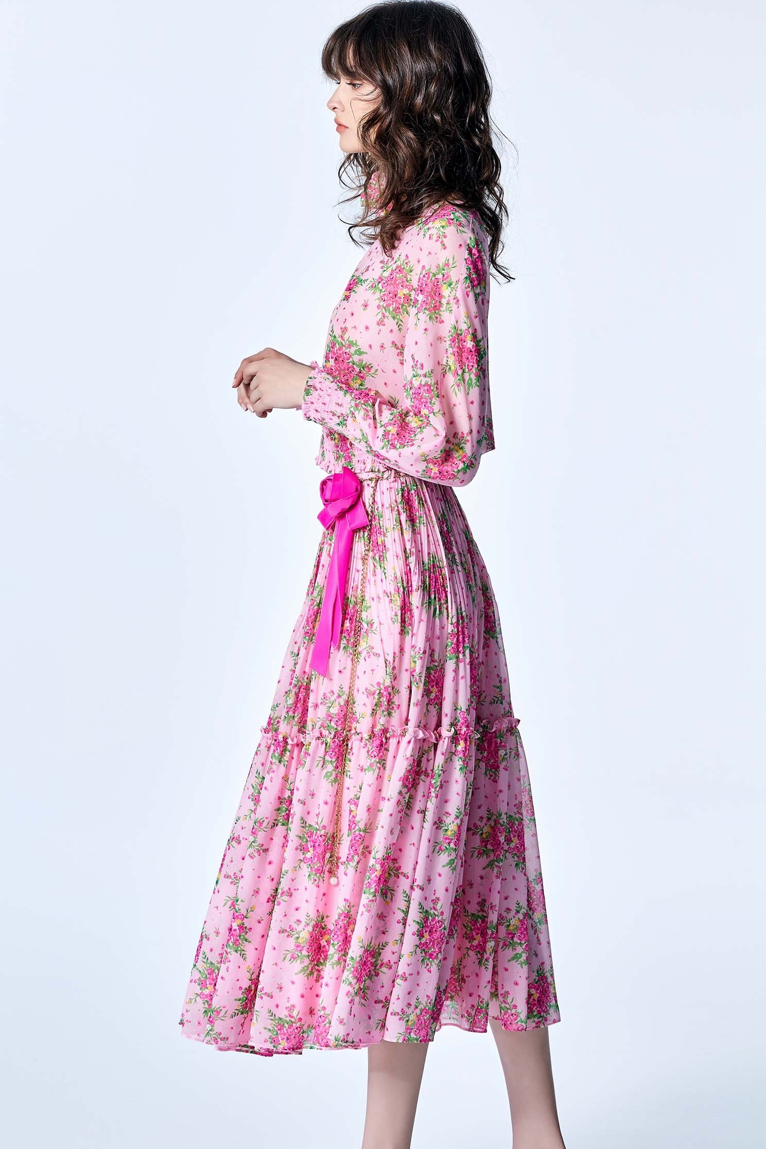 Floral Print V-neck Chiffon TopFloral Print V-neck Chiffon Top,V-Neck T shirts,Tops,Embroidered,Chiffon