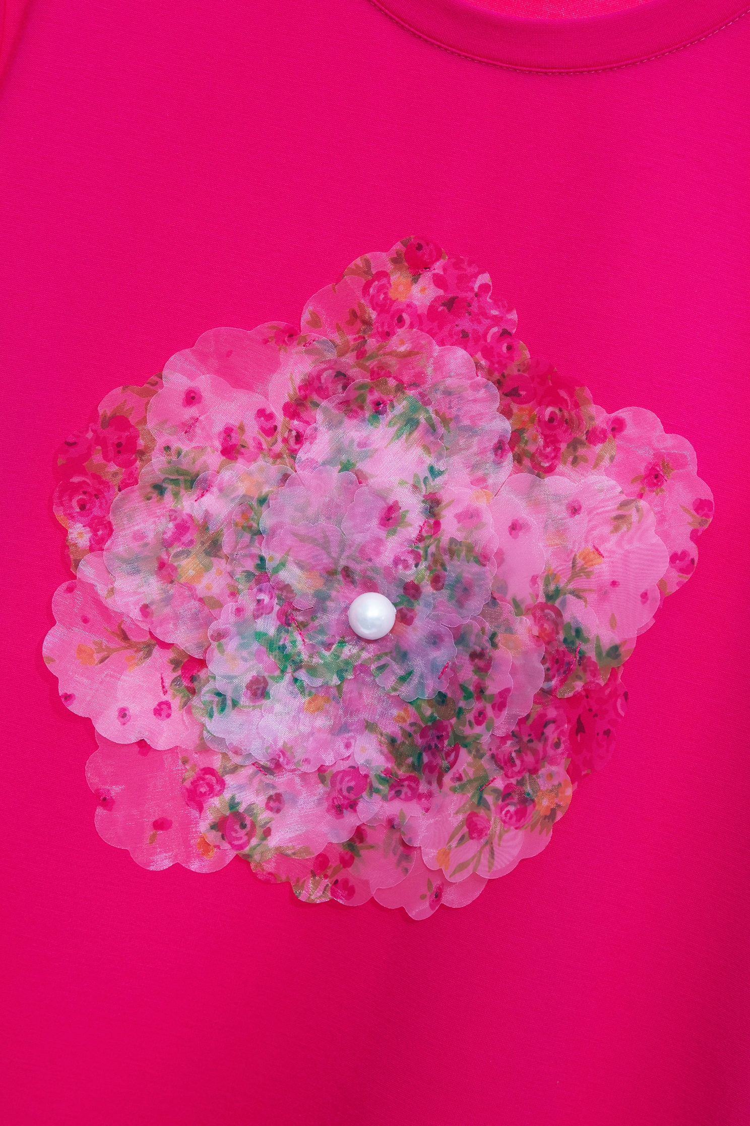 Front Floral Short Sleeve TeeFront Floral Short Sleeve Tee,T-shirts,Tops,Season (SS) Look