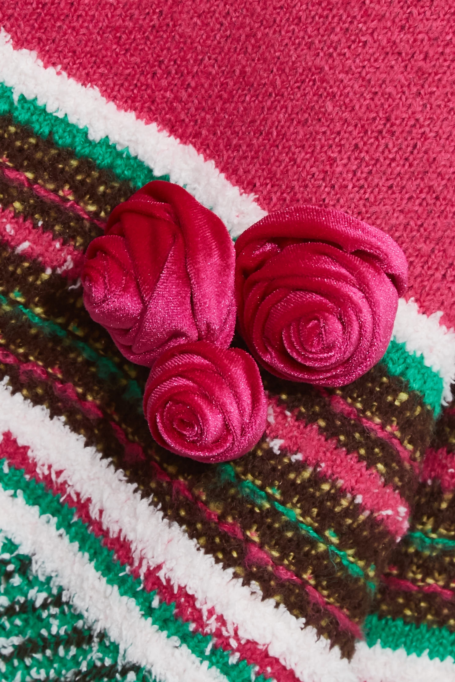 Colour Block Knit Top With Floral DetailColour Block Knit Top With Floral Detail,Tops,Season (SS) Look,Knitted,Knitted tops