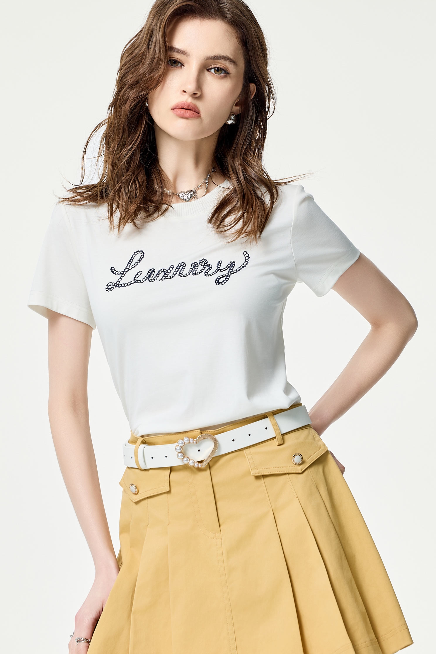 Heart With Pearl Detail Hardware Leather BeltHeart With Pearl Detail Hardware Leather Belt