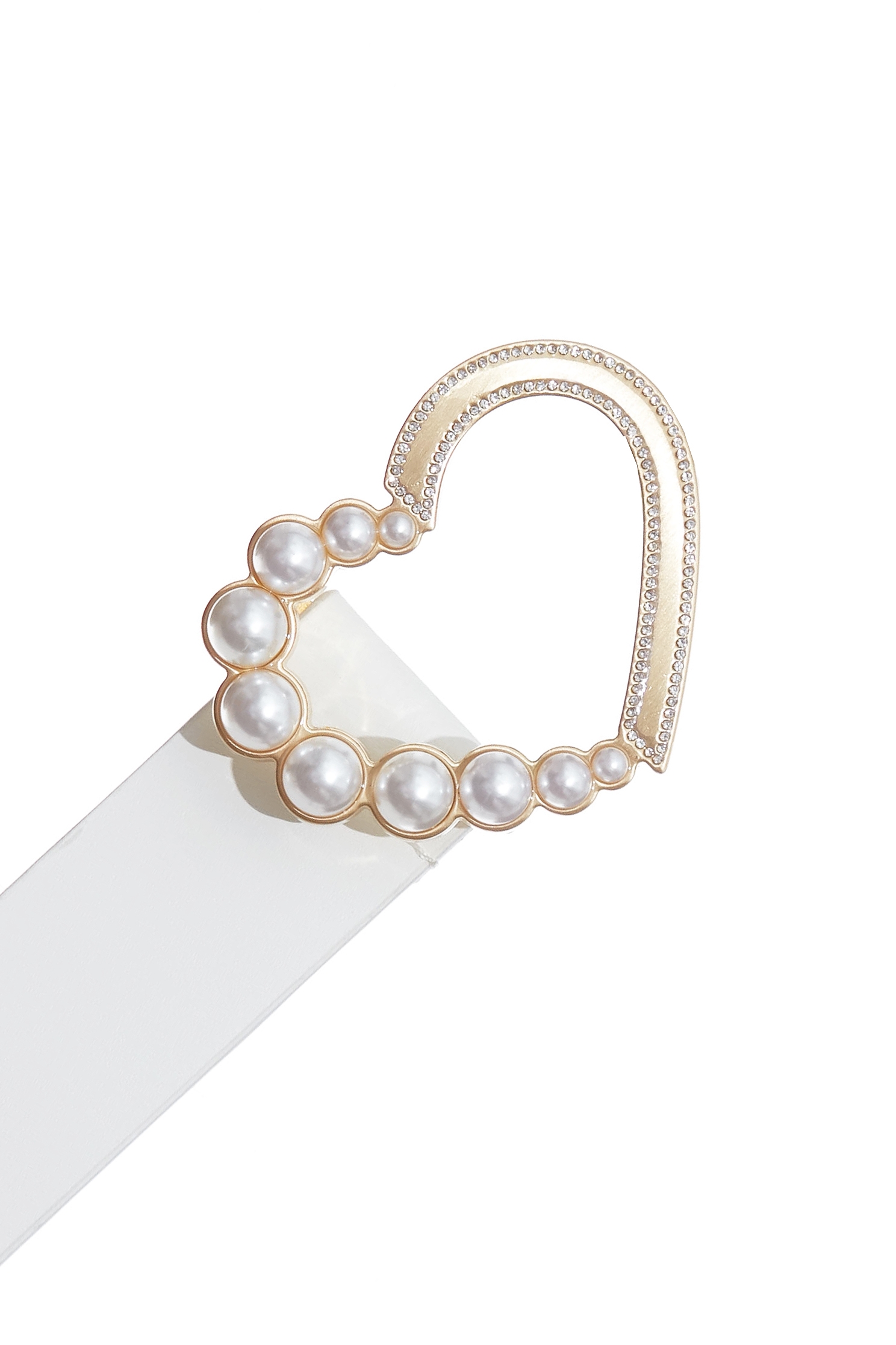 Heart With Pearl Detail Hardware Leather BeltHeart With Pearl Detail Hardware Leather Belt