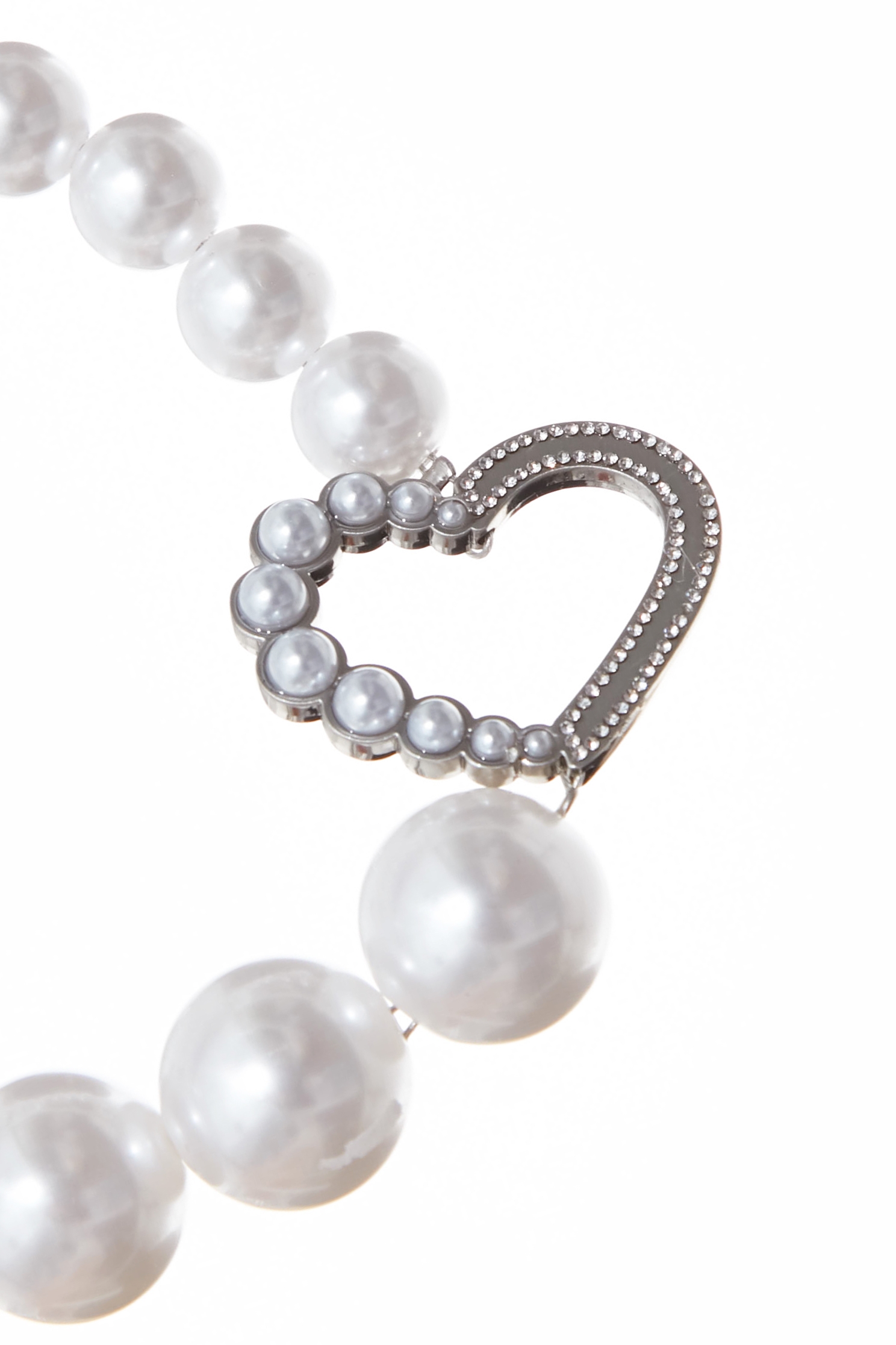 Classic Heart Detail Pearl Chain BeltClassic Heart Detail Pearl Chain Belt