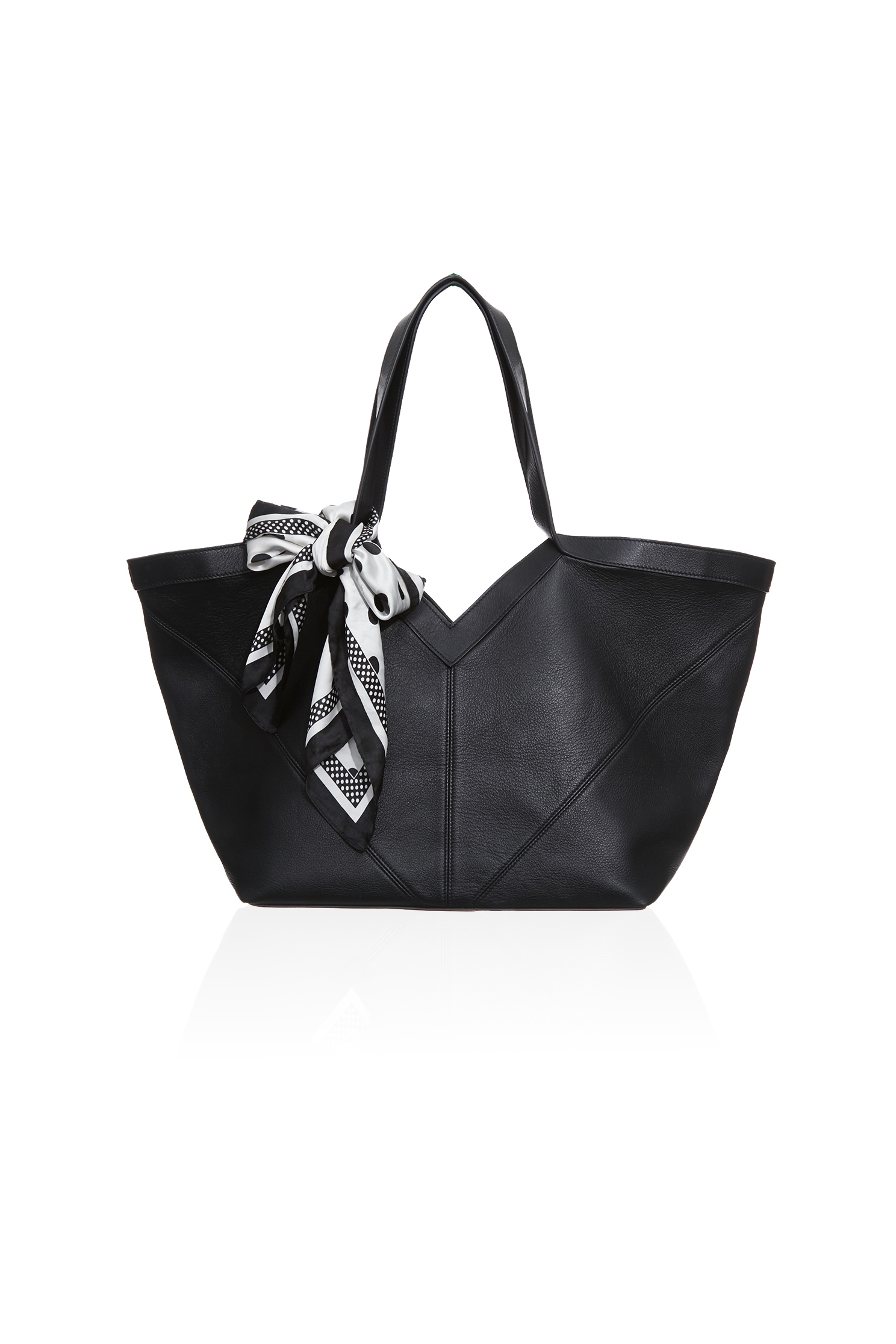 Minimalist Big Leather Tote BagMinimalist Big Leather Tote Bag,Leather,Season (AW) Look