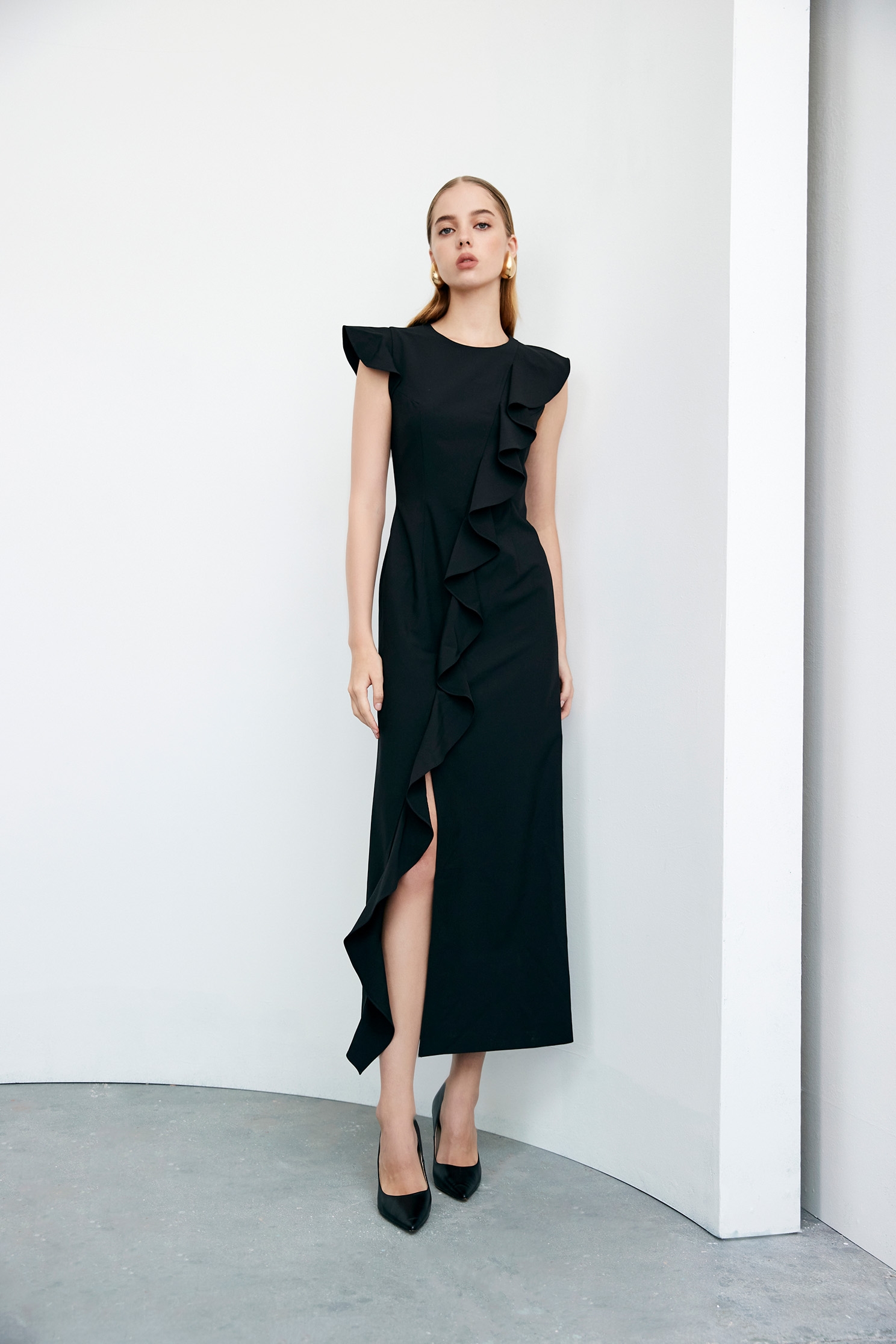 Ruffle Detail Side Slit DressRuffle Detail Side Slit Dress,cocktaildresses,Evening dresses,Season (AW) Look