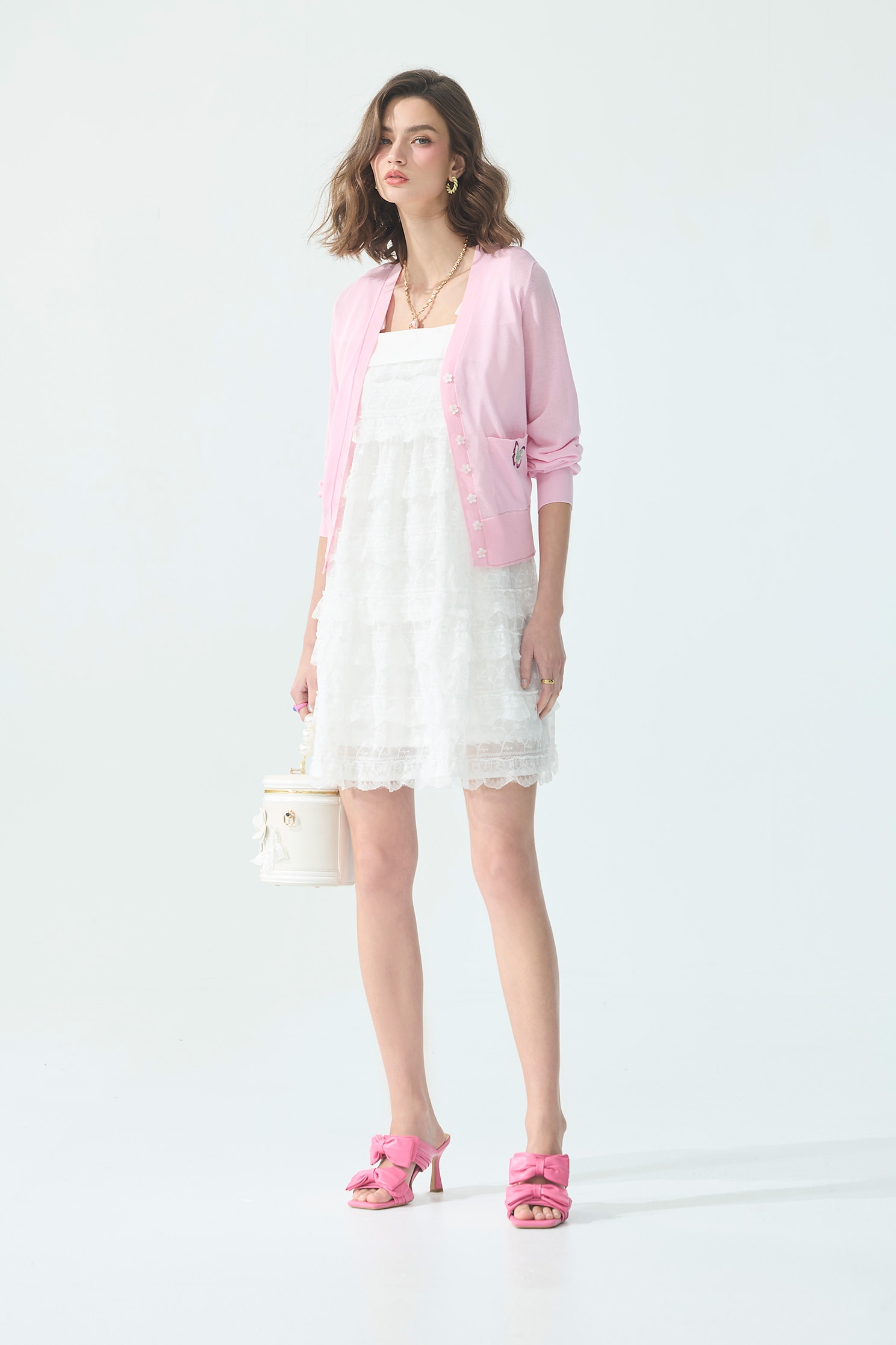 V-neck Butterfly Detail Anti Wrinkle Knit CardiganV-neck Butterfly Detail Anti Wrinkle Knit Cardigan,Jackets,Embroidered,Outerwear,Season (SS) Look,Knitted,Knitted coats