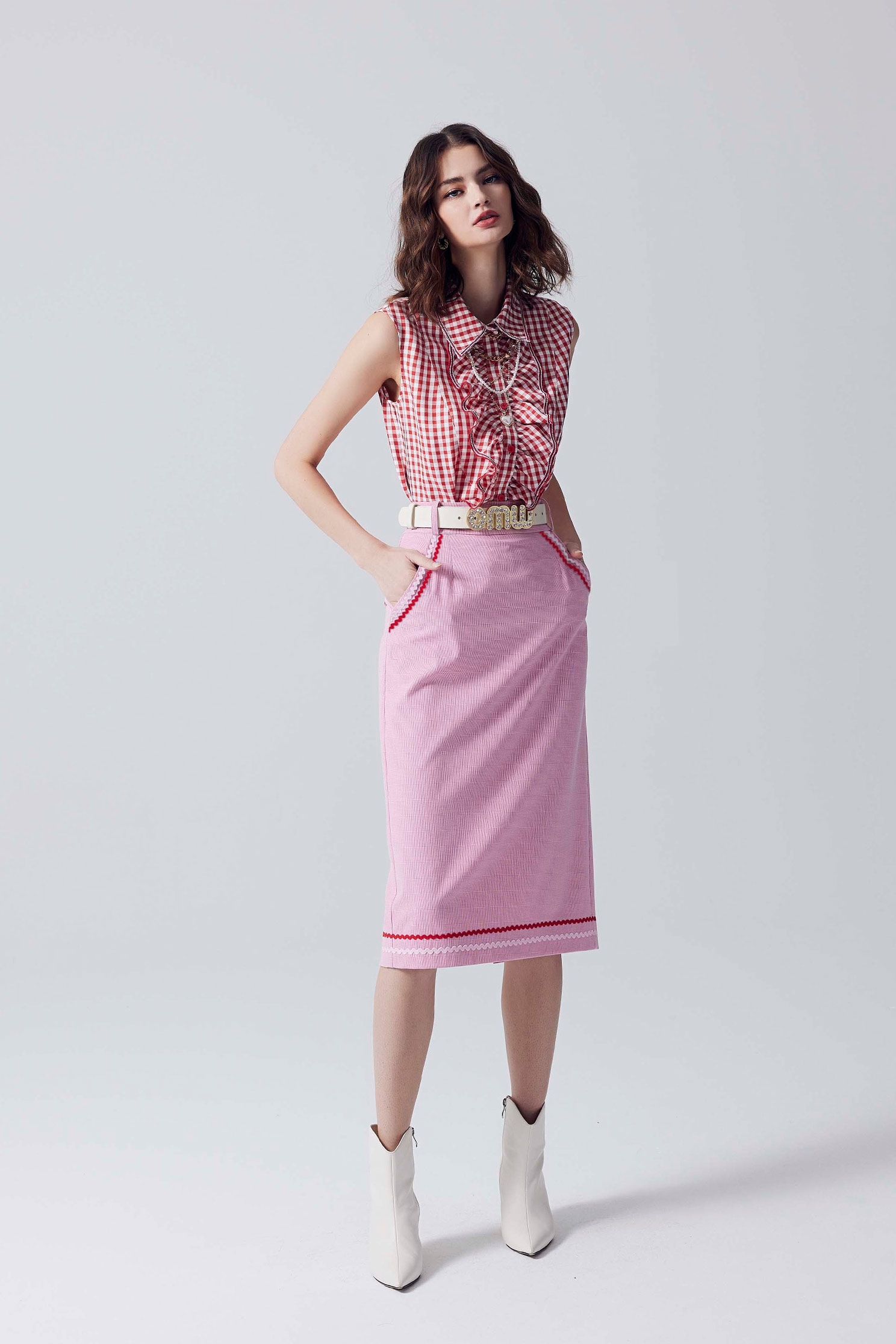 Pink Pencil Skirt With Contrast Trim DetailPink Pencil Skirt With Contrast Trim Detail,Season (AW) Look,Pencil skirts,Midi skirts