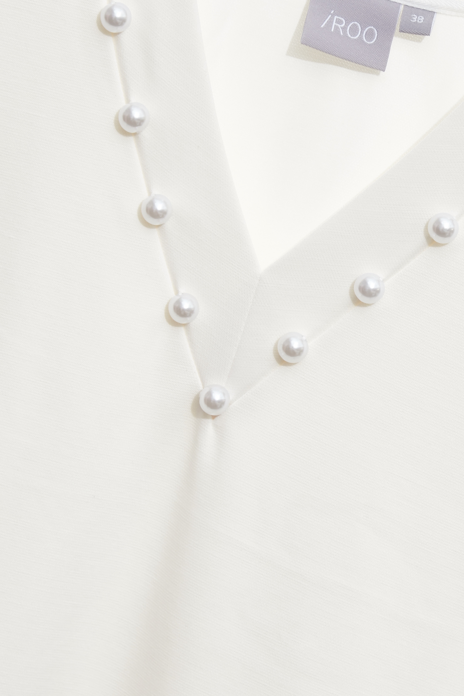 V-neck Pearl Detail VestV-neck Pearl Detail Vest,sleeveless tops,Tops,Season (SS) Look,pearl,White tops,sleeveless tops,Black tops