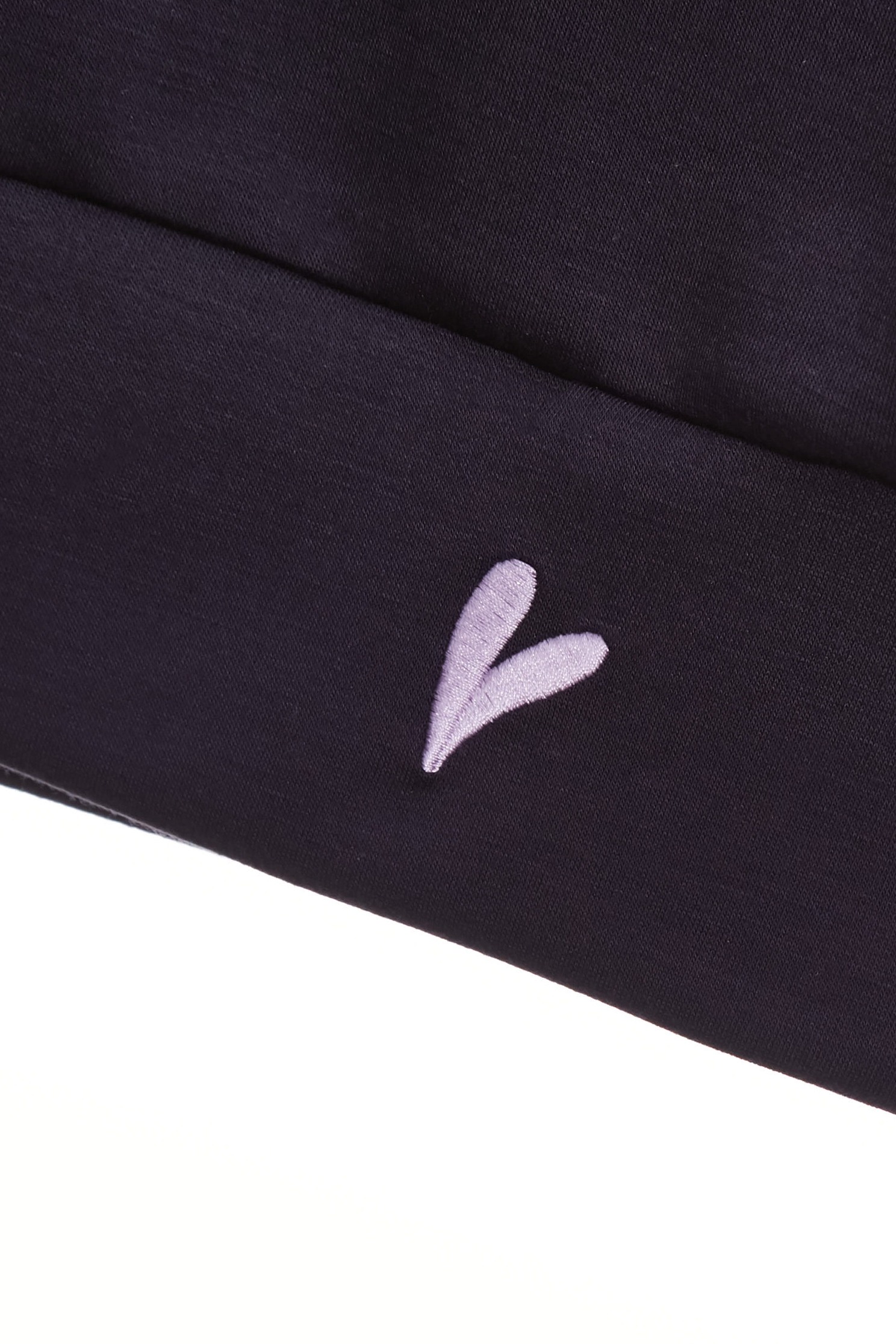 Casual Vest Wuth Heart Embroidery LogoCasual Vest Wuth Heart Embroidery Logo,V-Neck T shirts,sleeveless tops,Tops,Embroidered,co-ord sets,sleeveless tops,Season (AW) Look,sleeveless tops,upperclass