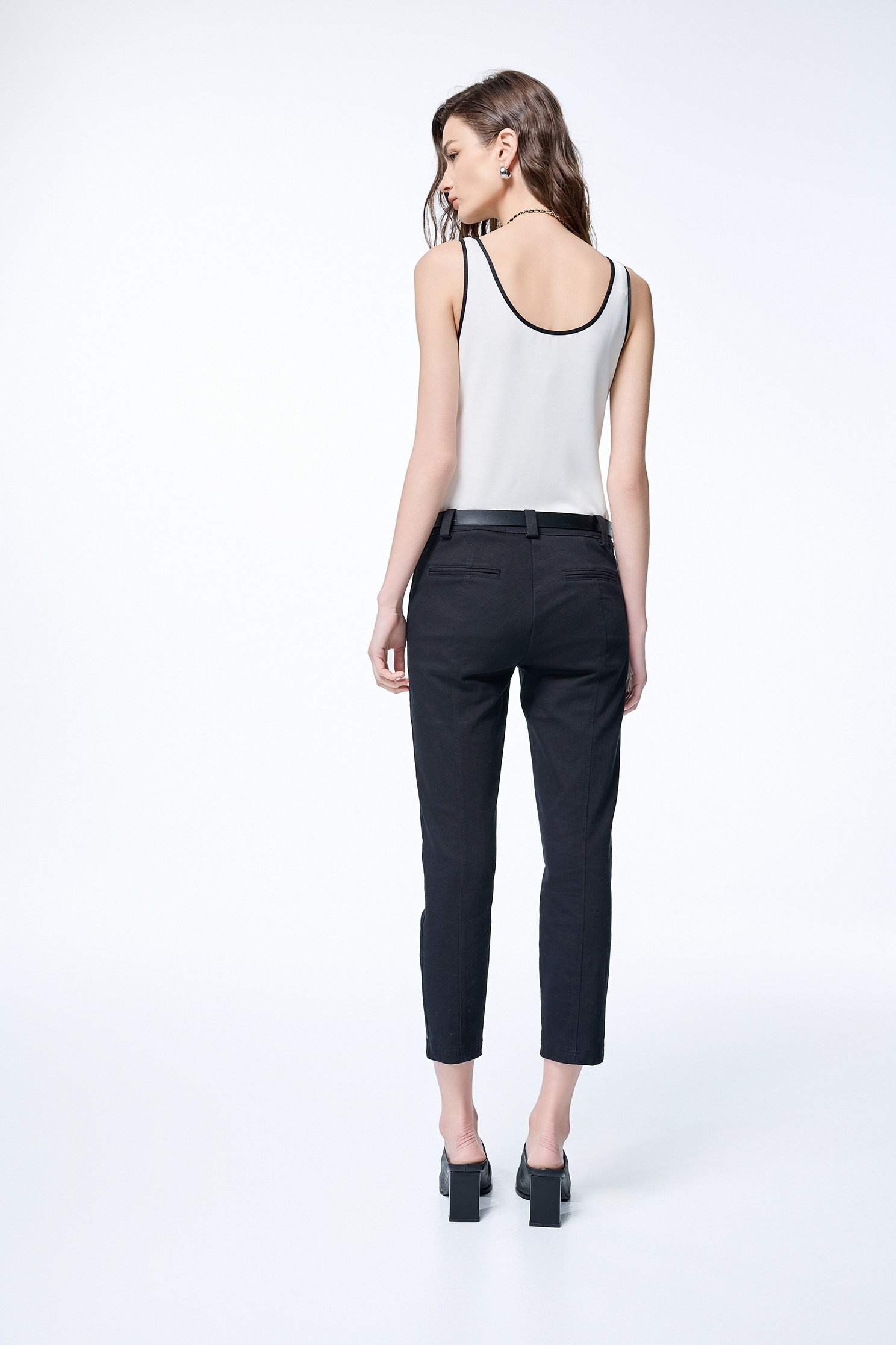 Contrast Trim Basic Tank TopContrast Trim Basic Tank Top,sleeveless tops,Season (SS) Look,pearl,White tops,sleeveless tops