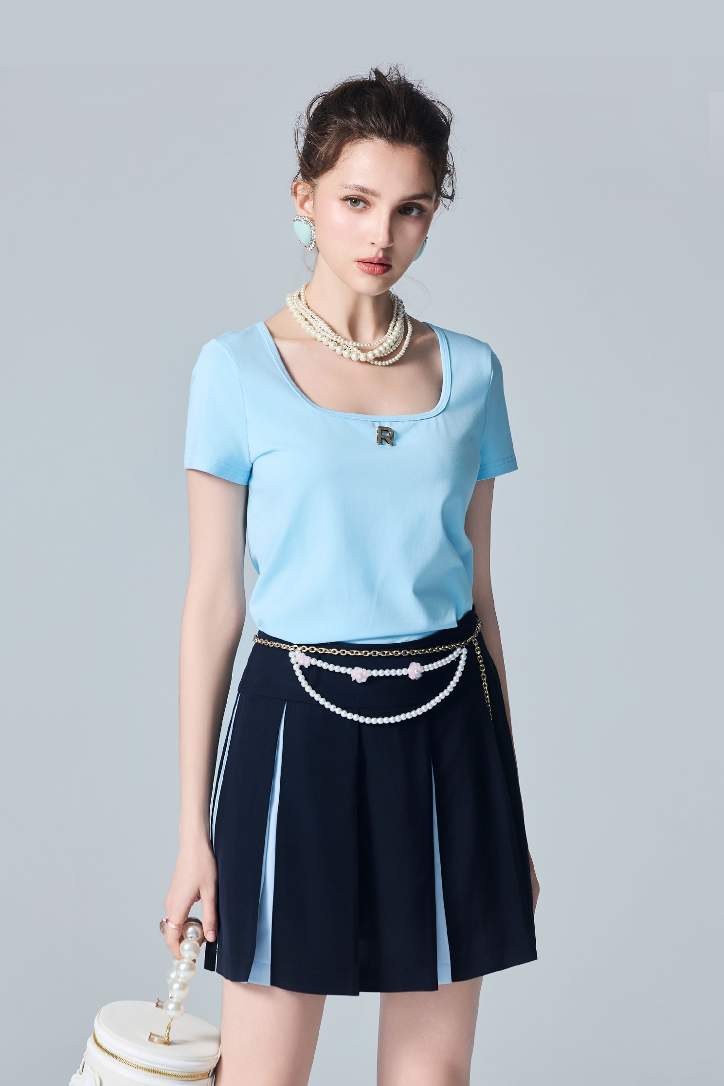 R Logo Short Sleeve TeeR Logo Short Sleeve Tee,U-Neck T shirts,Tops,Season (SS) Look,Cotton
