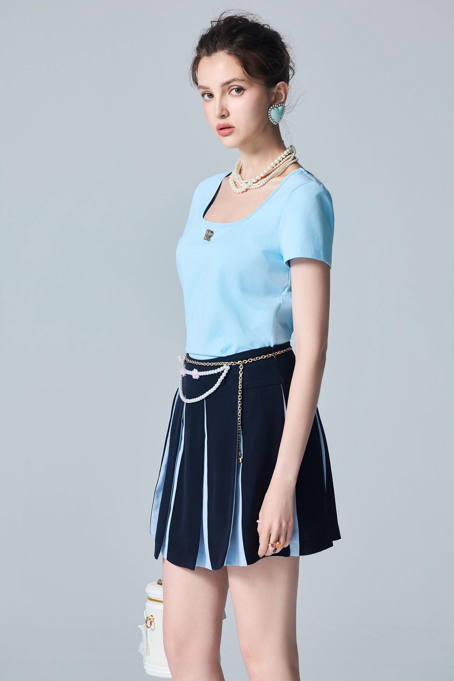 R Logo Short Sleeve TeeR Logo Short Sleeve Tee,U-Neck T shirts,Tops,Season (SS) Look,Cotton
