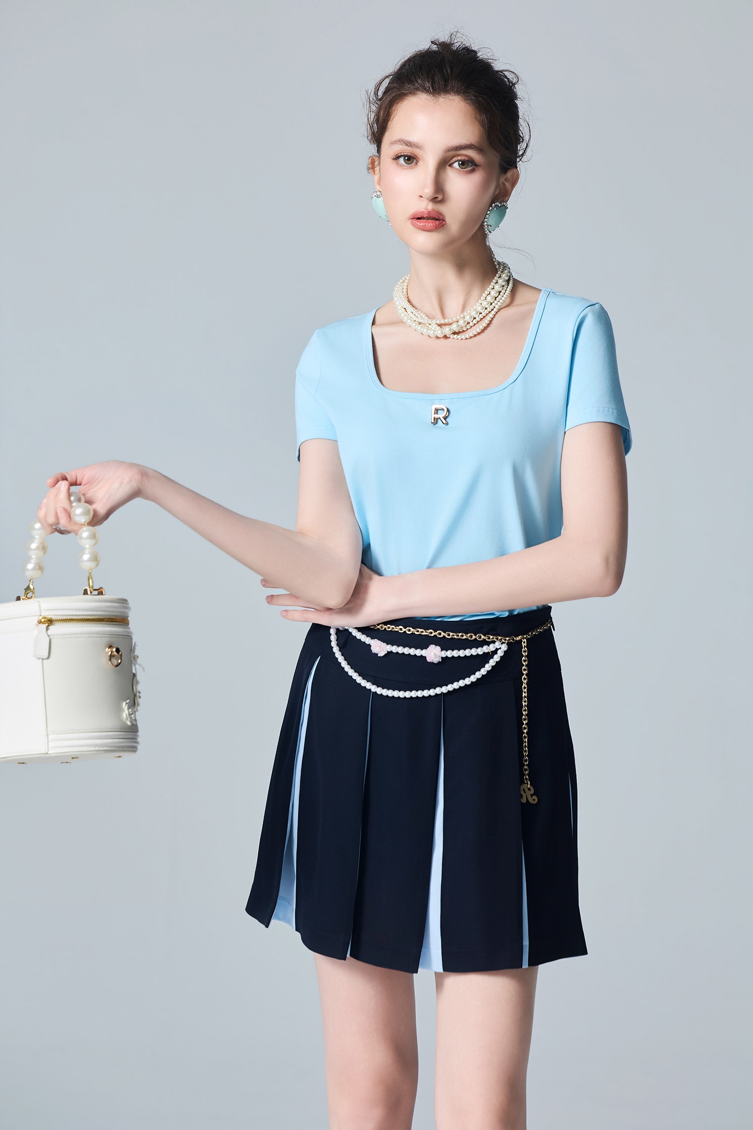 R Logo Short Sleeve TeeR Logo Short Sleeve Tee,U-Neck T shirts,Tops,Season (SS) Look,Cotton