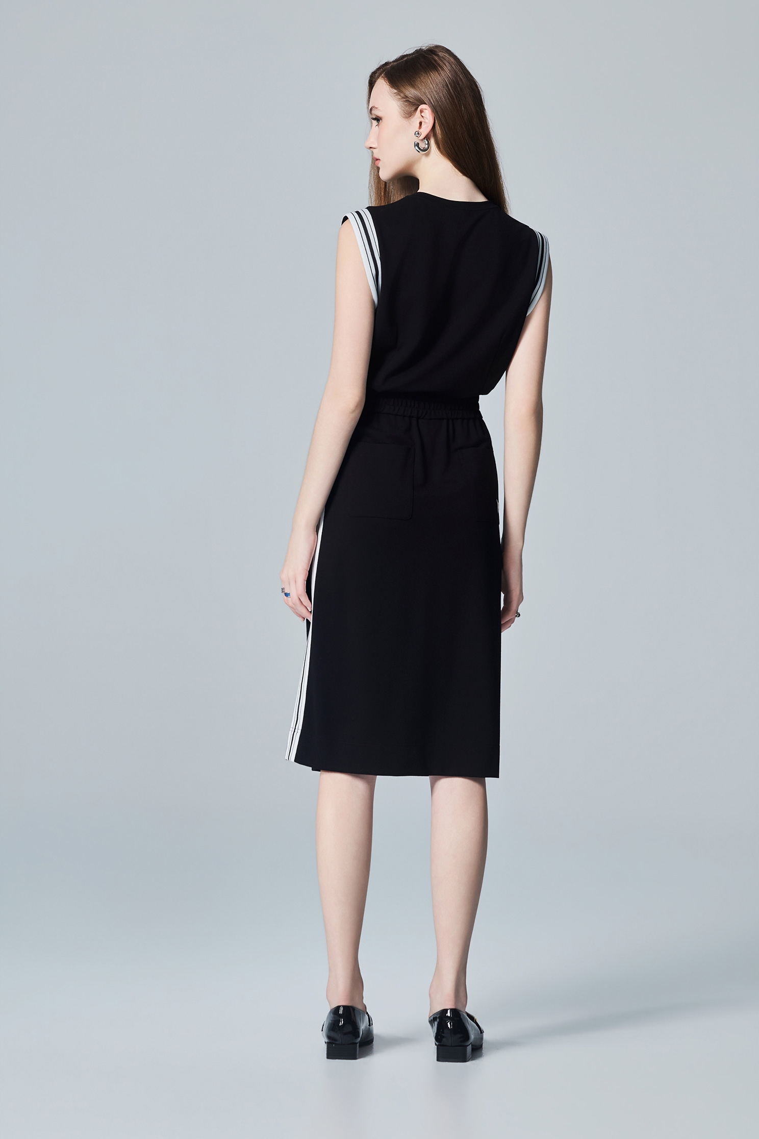Contrast Trim Detail Sports Style VestContrast Trim Detail Sports Style Vest,sleeveless tops,Tops,White tops,Season (AW) Look,sleeveless tops,black tops