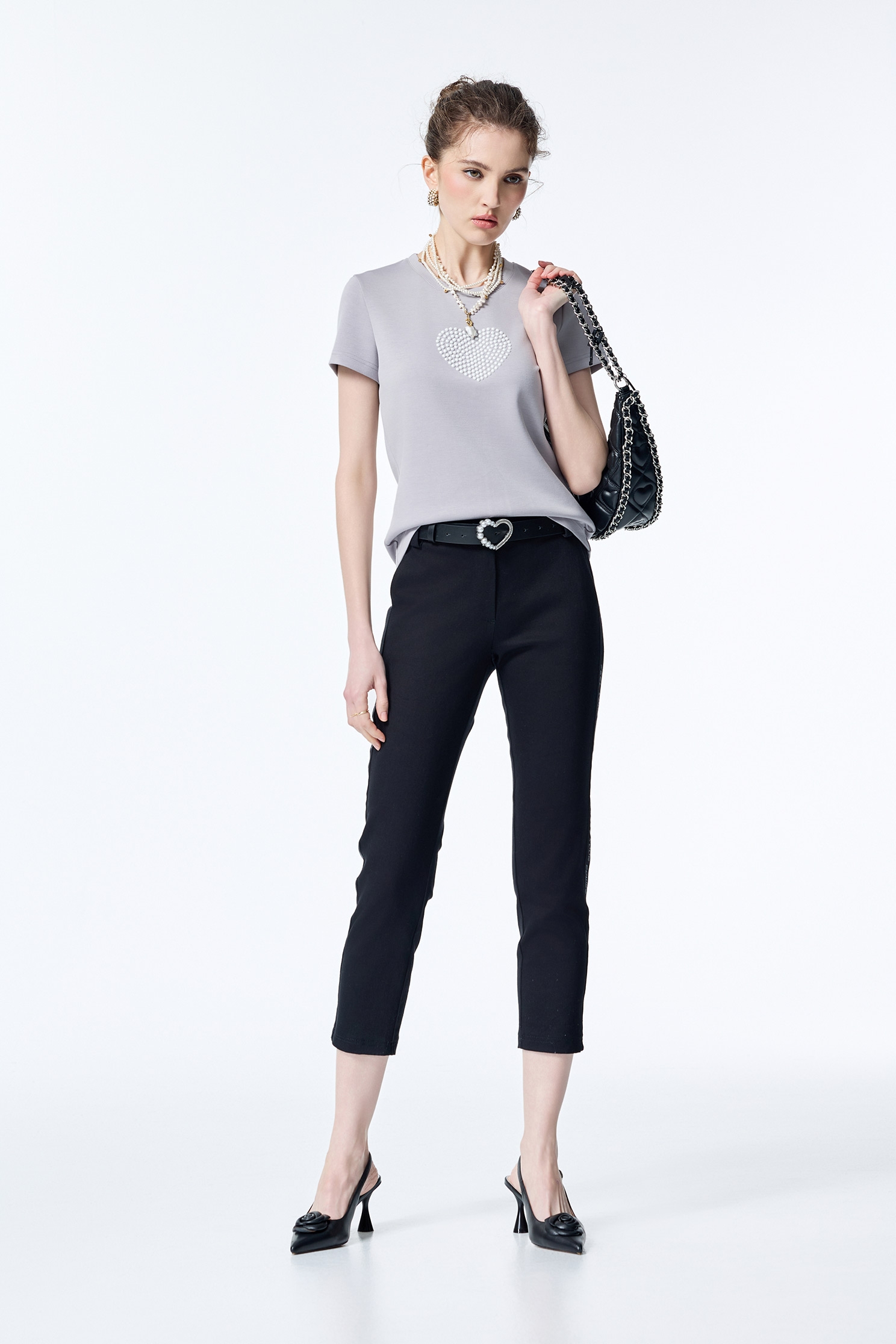 Pearl Applique Heart Logo Short Sleeve TeePearl Applique Heart Logo Short Sleeve Tee,T-shirts,Tops,Season (SS) Look,pearl,White tops