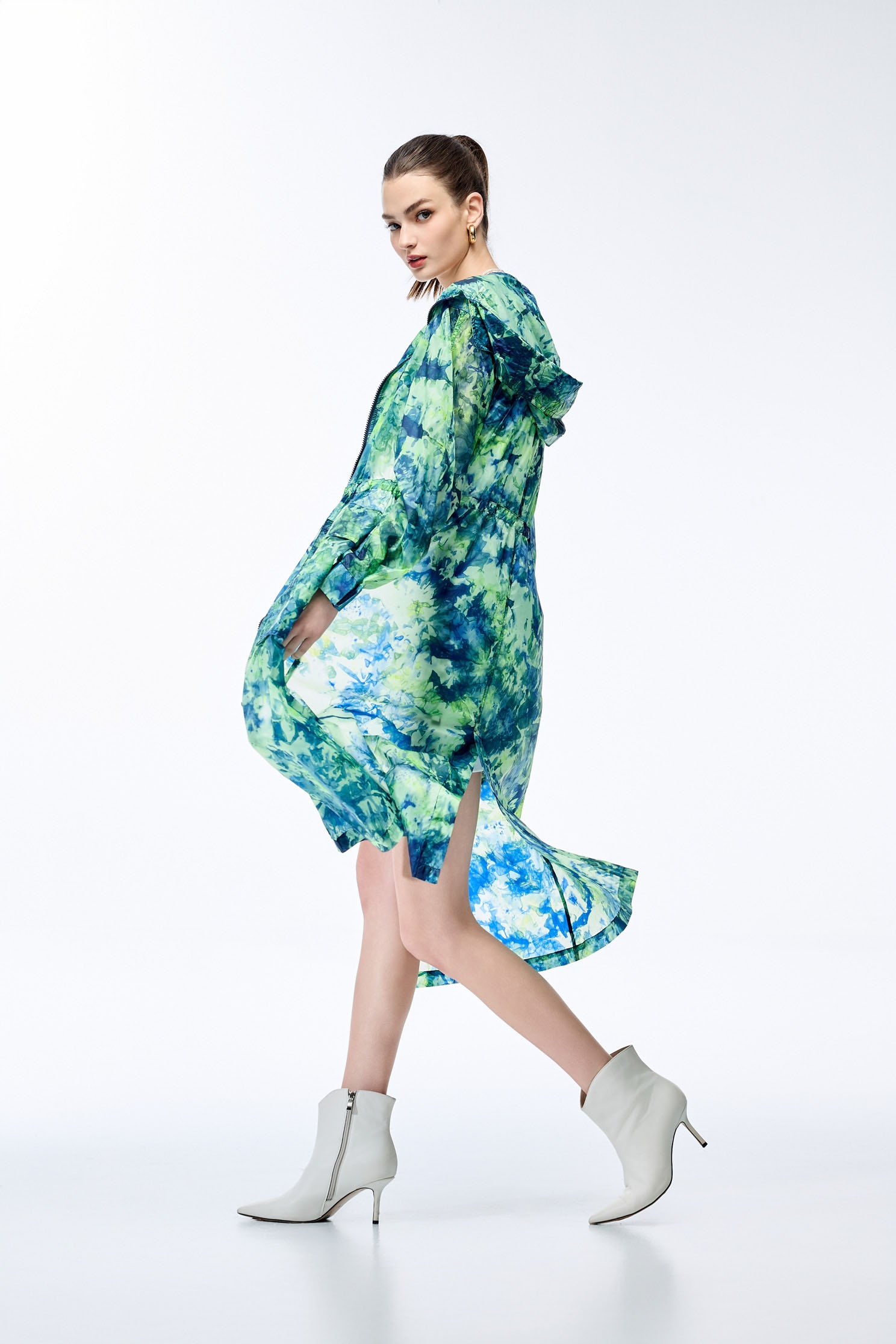 Fresh Leaf Green Tie-Dye Printed JacketFresh Leaf Green Tie-Dye Printed Jacket,COZY PUNCH,Jackets,Outerwear,Season (AW) Look,Trench coats