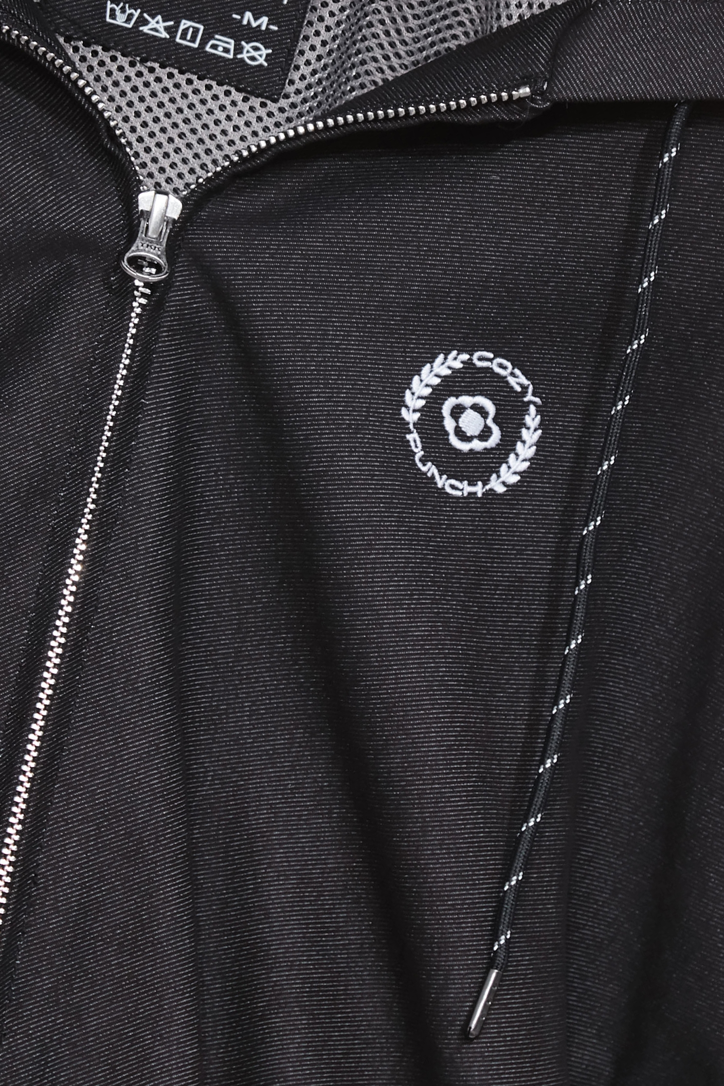 Salt gray casual sunscreen jacketSalt gray casual sunscreen jacket,COZY PUNCH,Jackets,Outerwear,Season (SS) Look,Denim,Denim Jackets,Hoodie jackets,Black outerwear