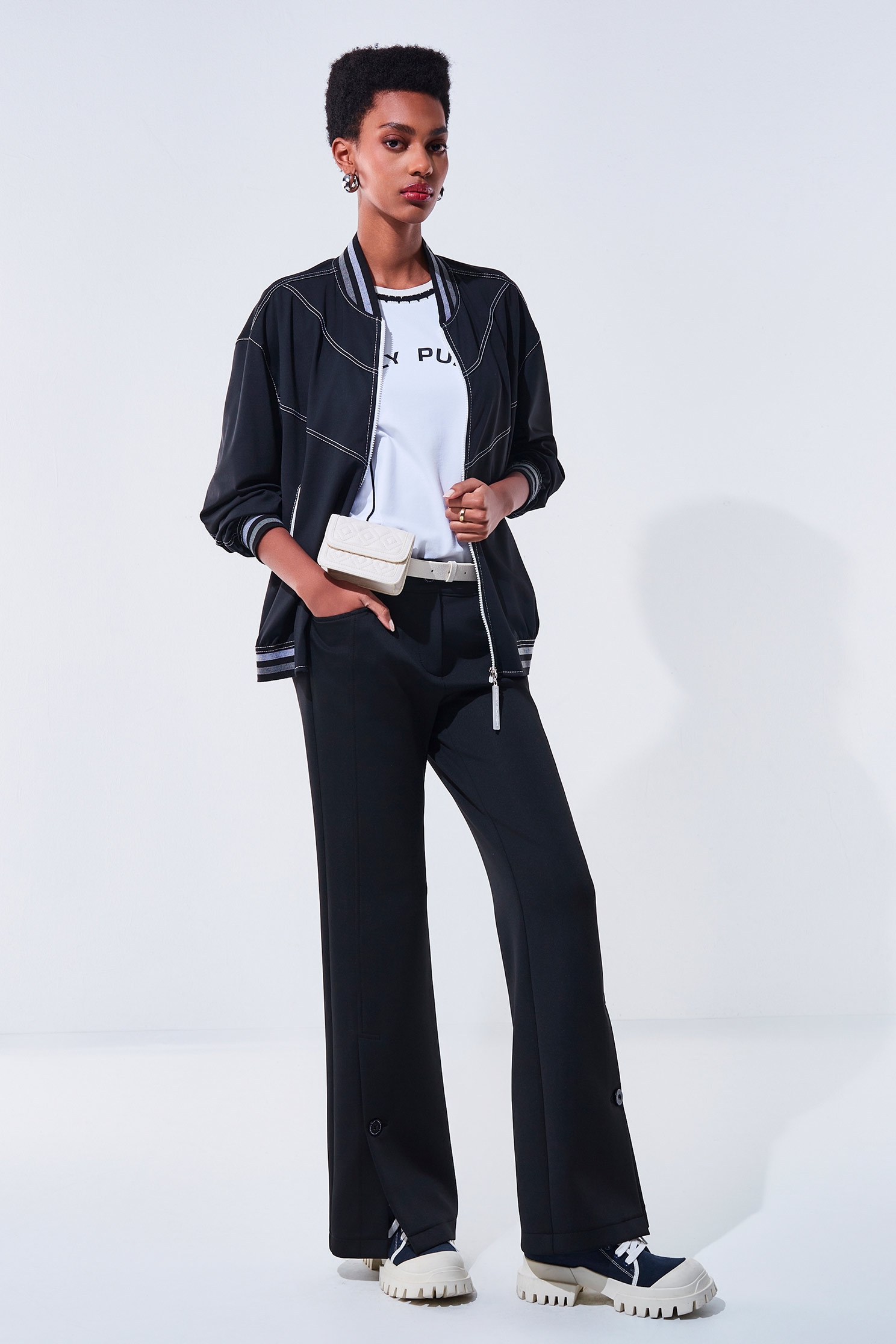 Side-Slit Casual PantsSide-Slit Casual Pants,COZY PUNCH,Culottes,Season (AW) Look,Culottes,Pants