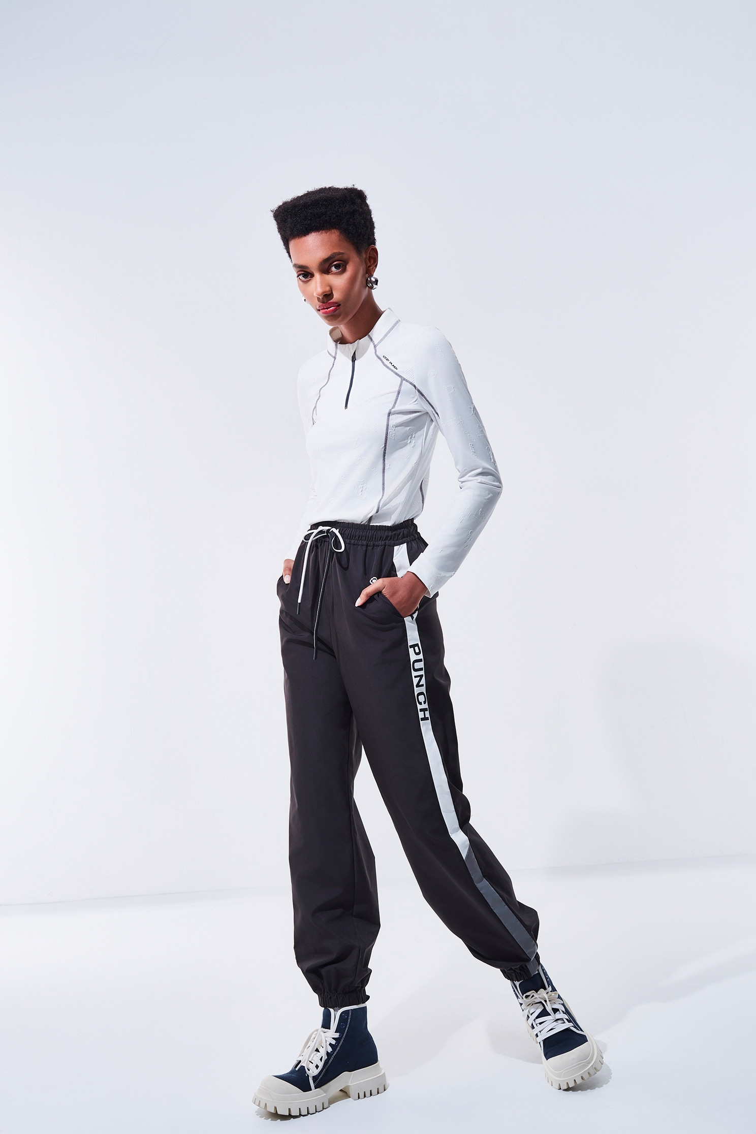 Color-Contrast Striped Casual PantsColor-Contrast Striped Casual Pants,COZY PUNCH,Season (AW) Look,pants,Black pants