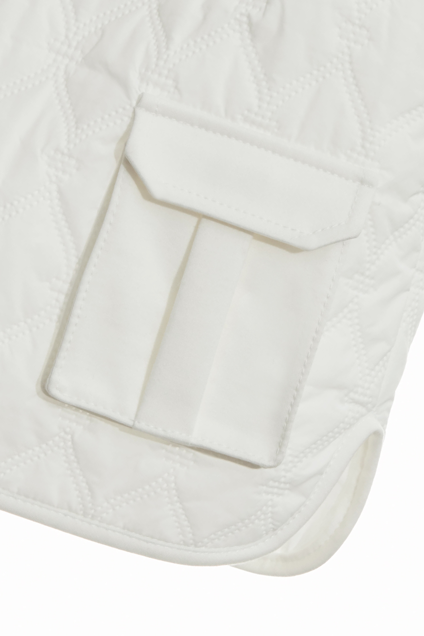 Optical White Quilted Insulated SkirtDiamond pattern casual shorts,COZY PUNCH,Jackets,Outerwear,White pants,Shorts,Season (AW) Look,pants