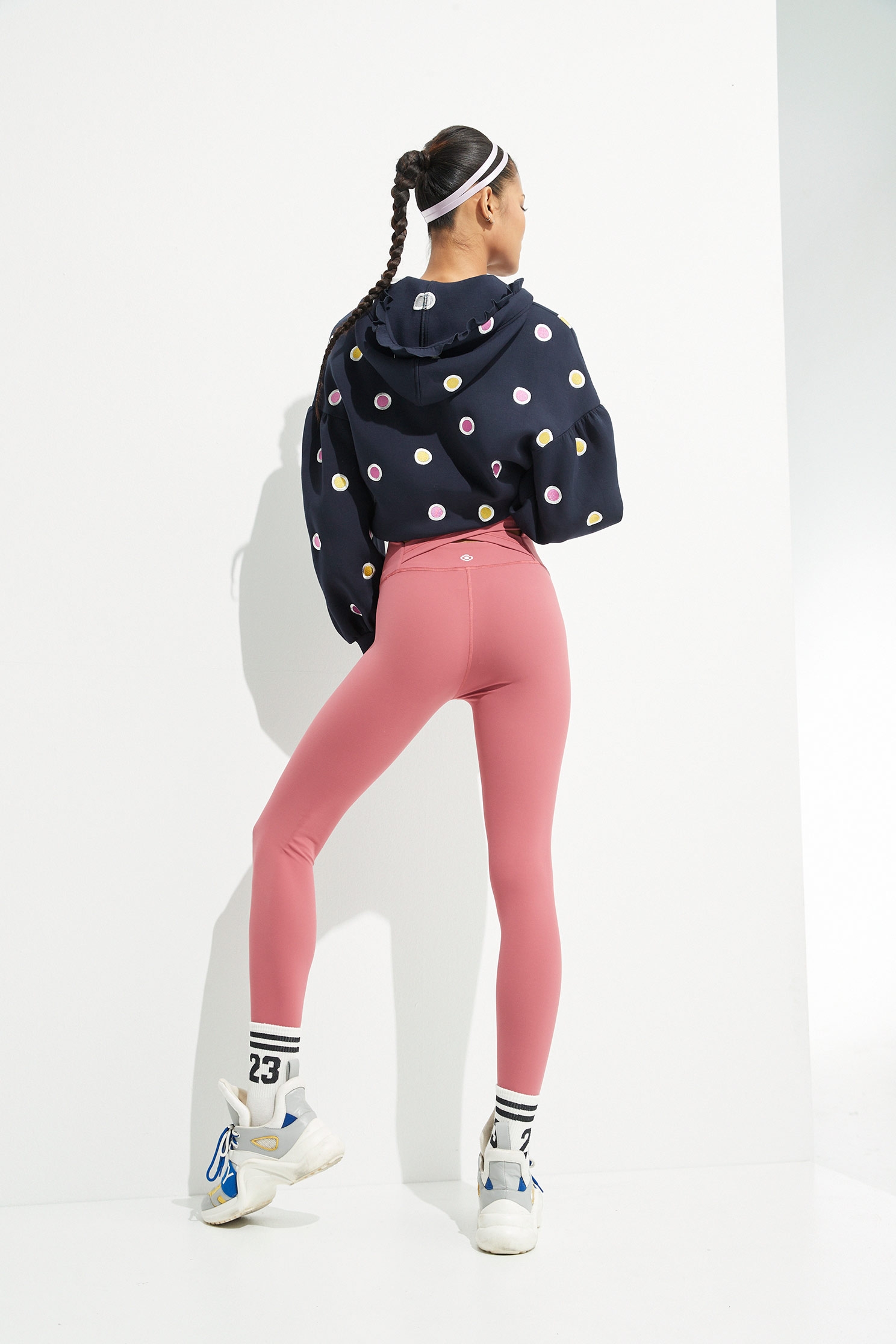 Ultra-Stretched Yoga Pants_CrossoverUltra-stretched yoga pants_crossover,COZY PUNCH,Season (SS) Look,legging,Athleisure,cloudcollection